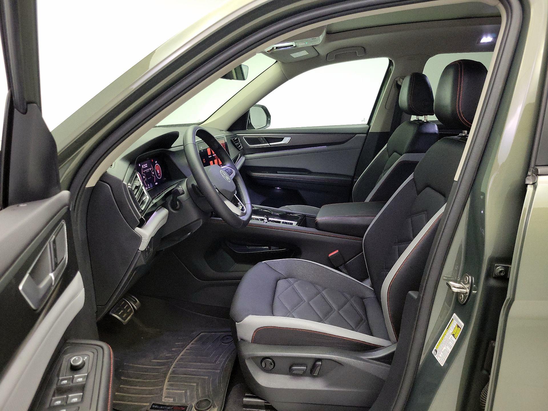 Thumbnail: 2024 Volkswagen Atlas - 11