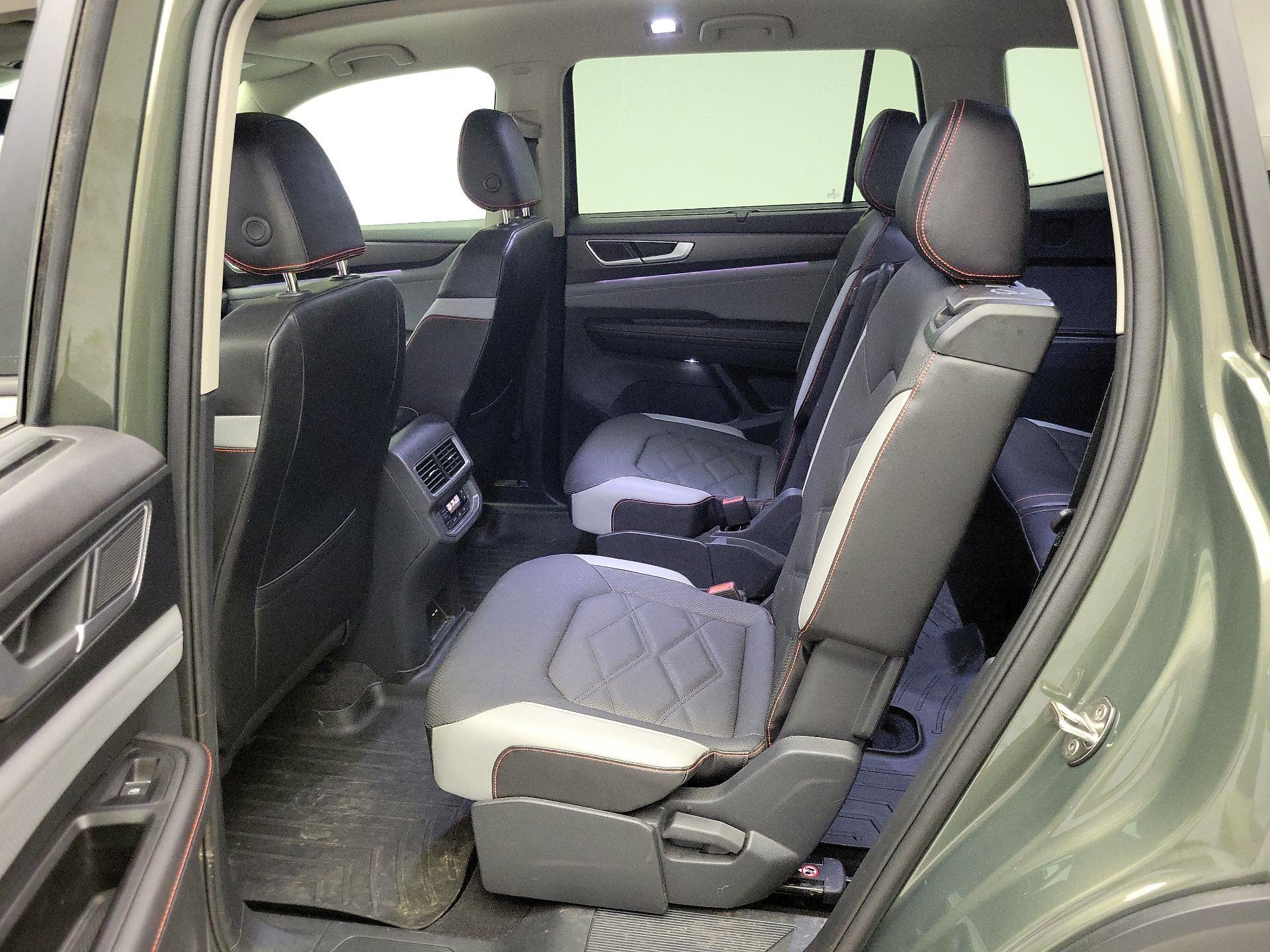 Thumbnail: 2024 Volkswagen Atlas - 20