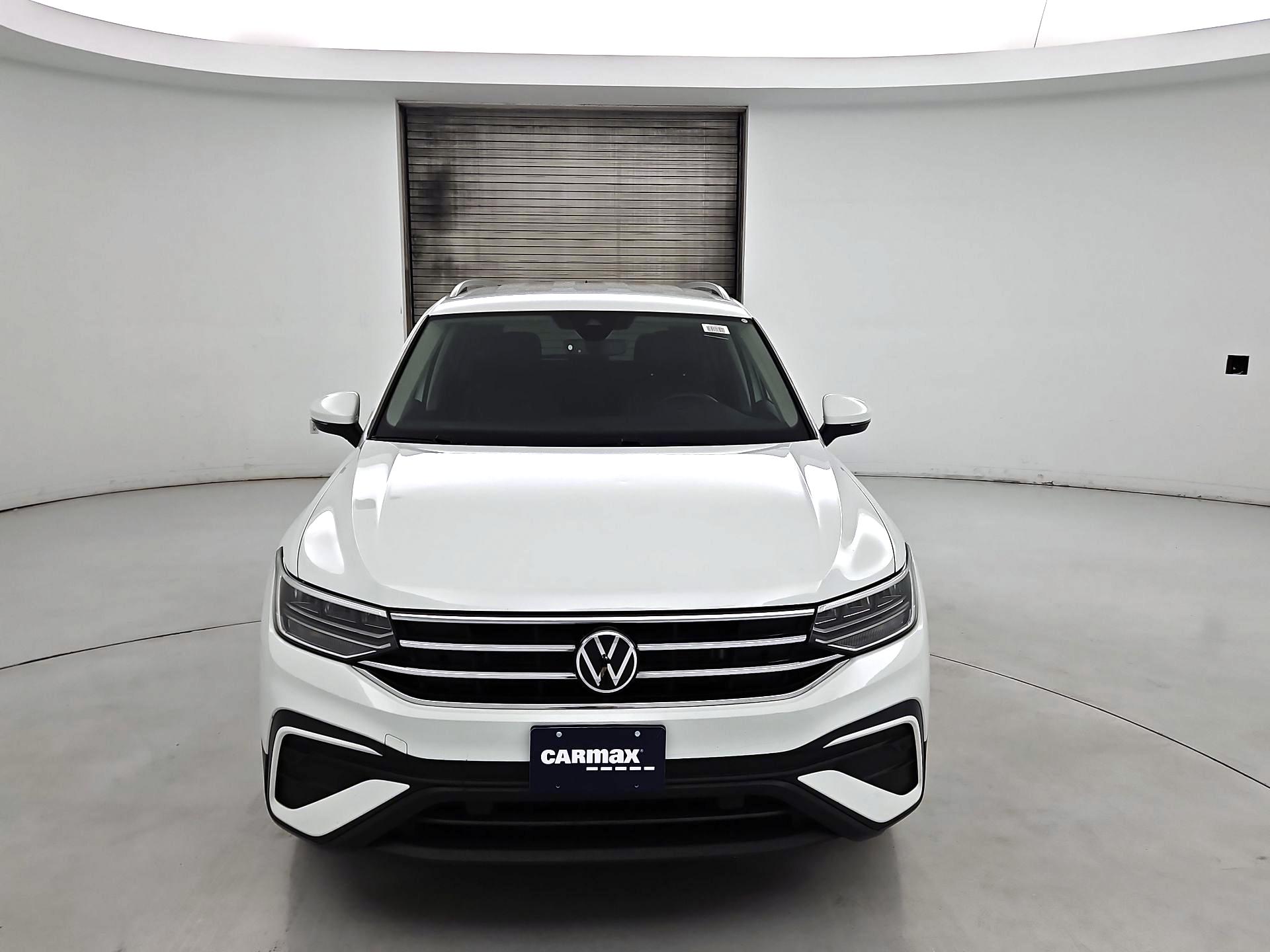 Thumbnail: 2022 Volkswagen Tiguan - 2