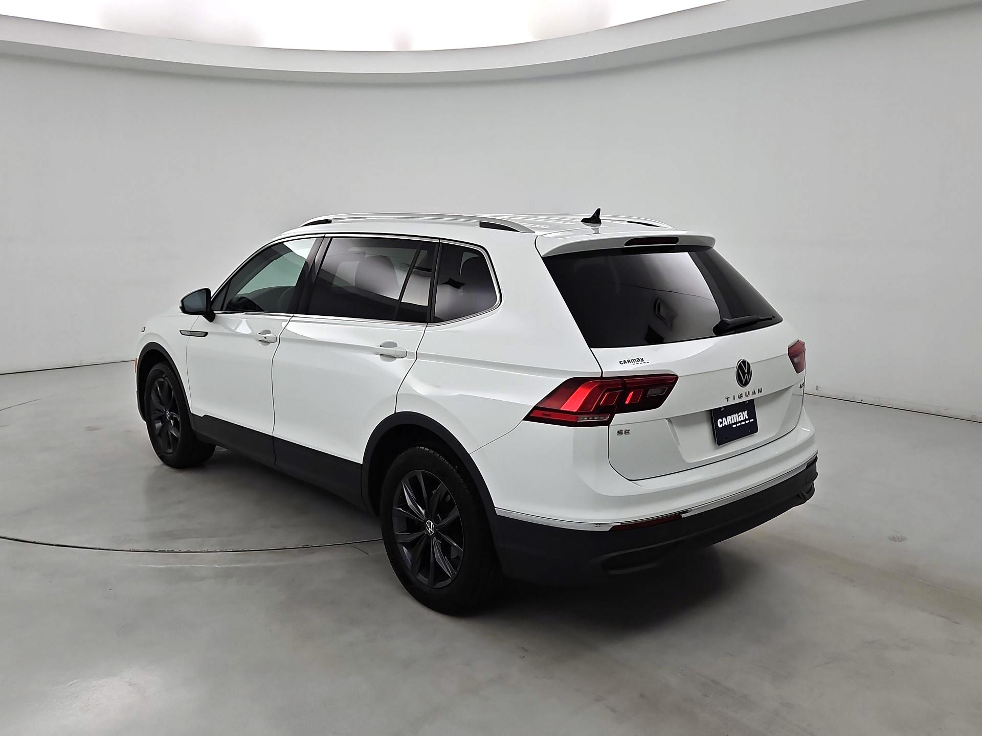 Thumbnail: 2022 Volkswagen Tiguan - 7