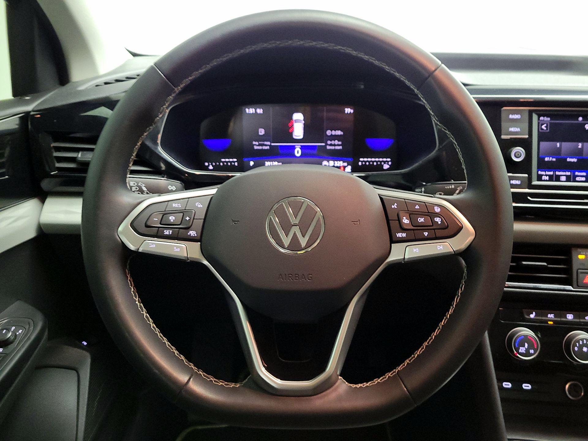 Thumbnail: 2023 Volkswagen Taos - 10