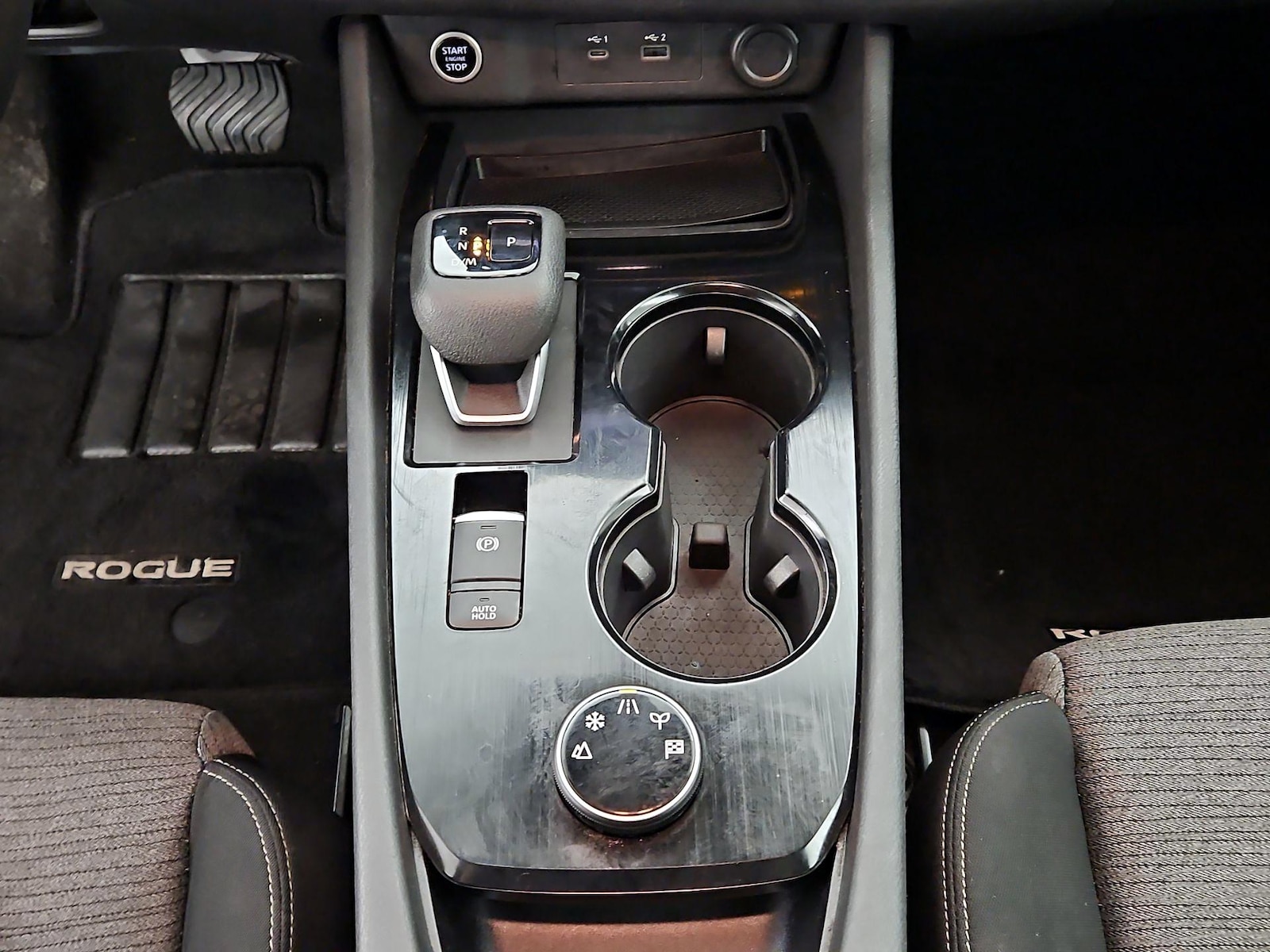 2021 Nissan Rogue SV - Photo 18