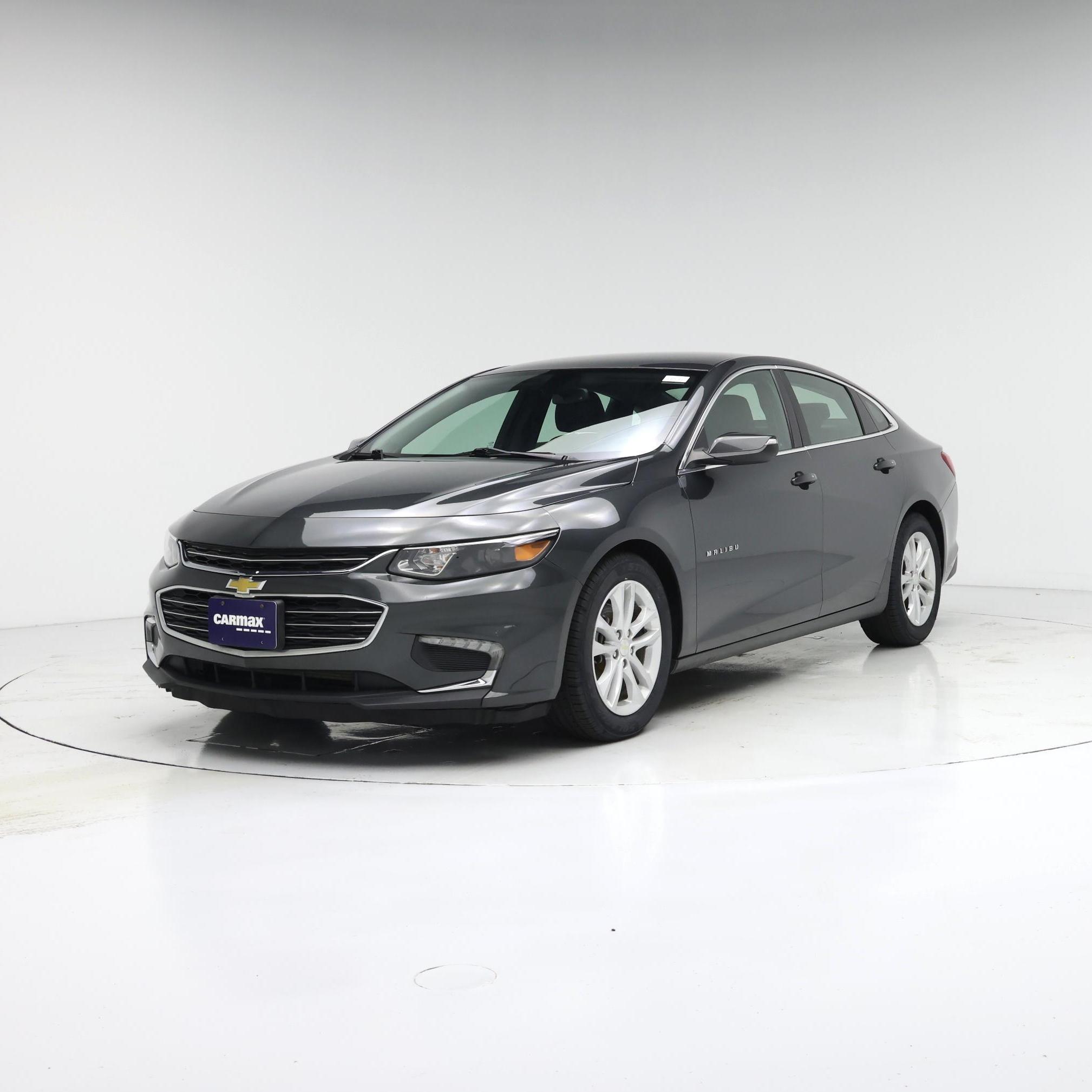 Thumbnail: 2017 Chevrolet Malibu - 4