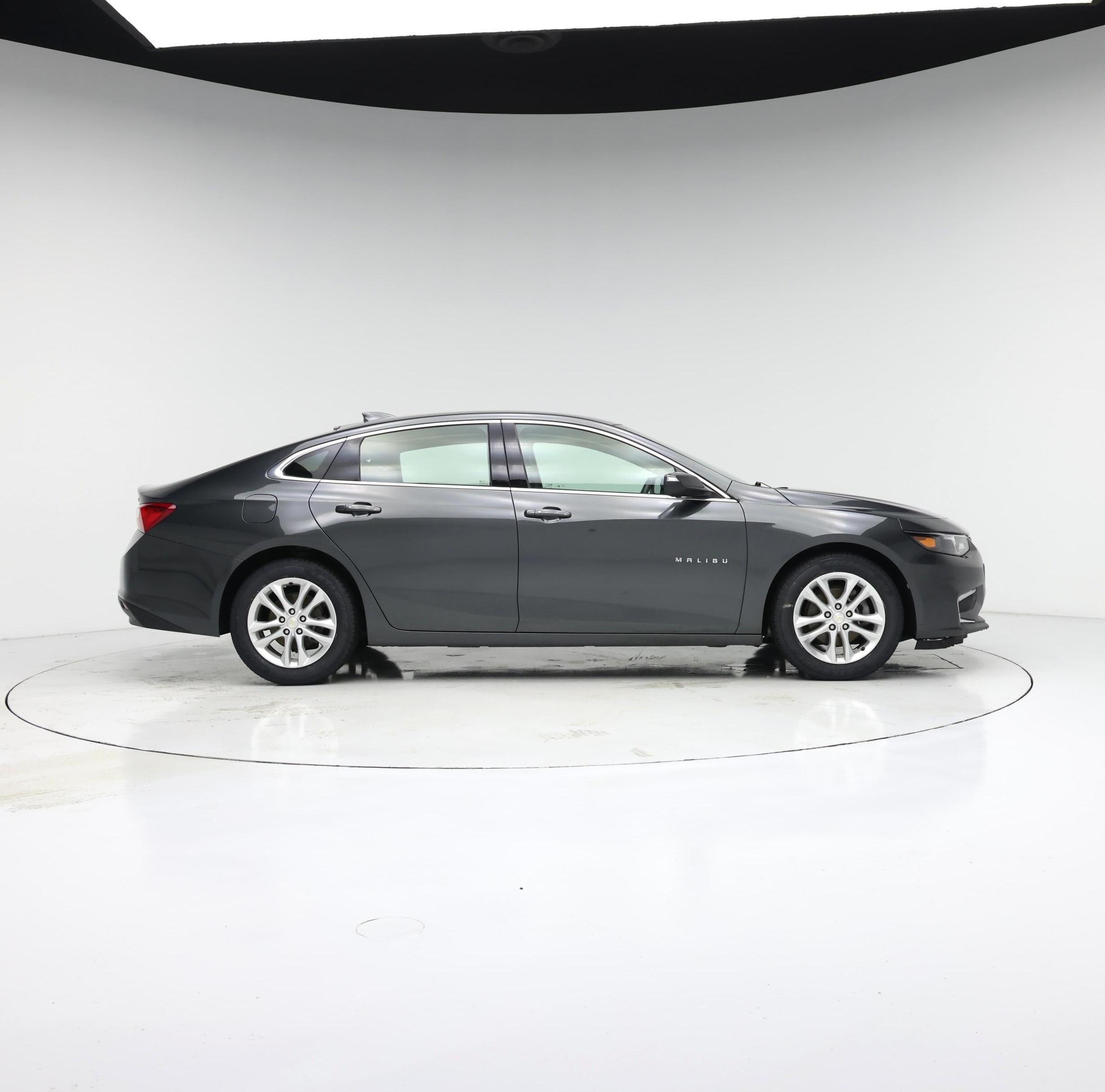 Thumbnail: 2017 Chevrolet Malibu - 7