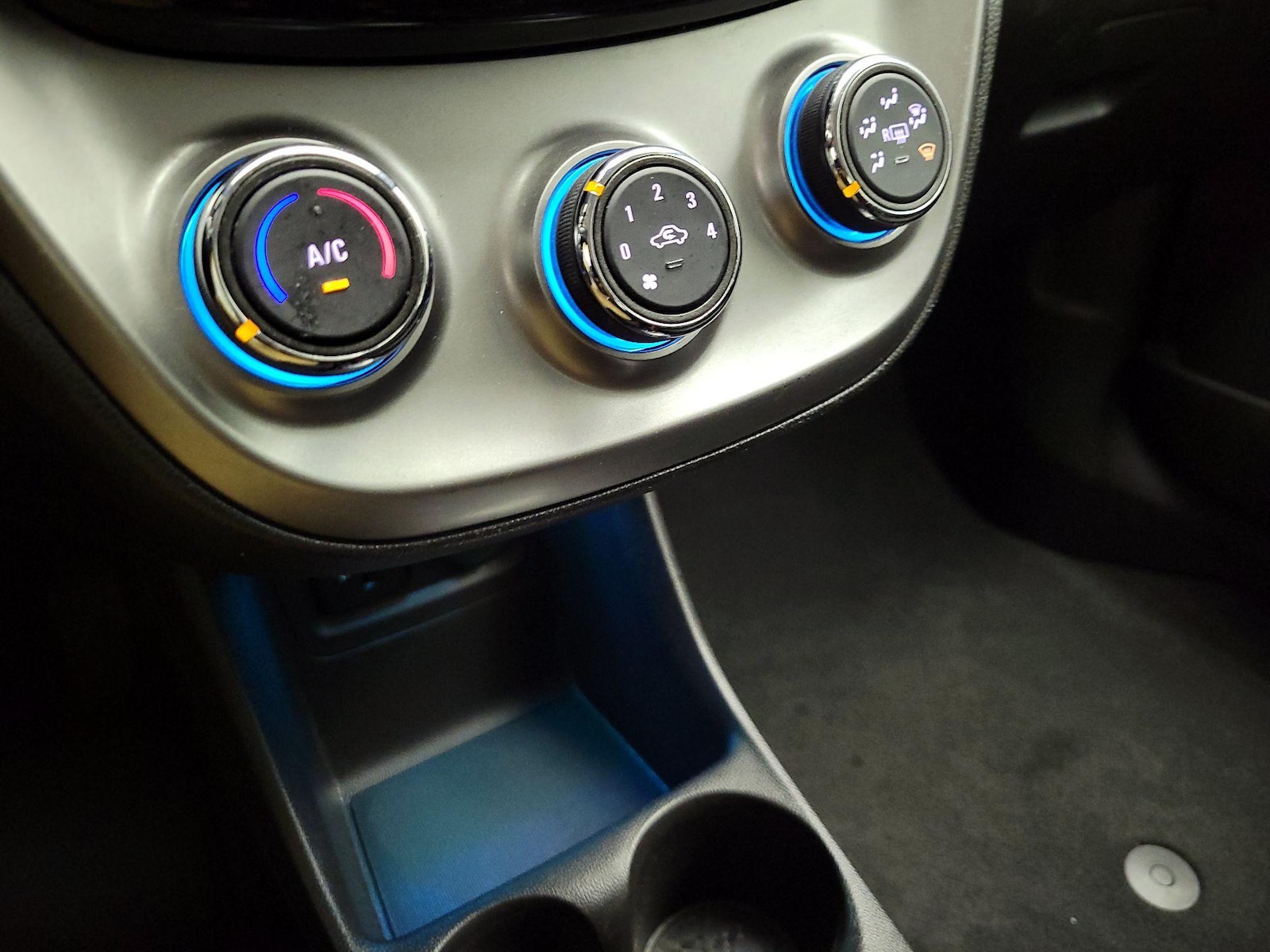 2018 Chevrolet Spark 1LT - Photo 16