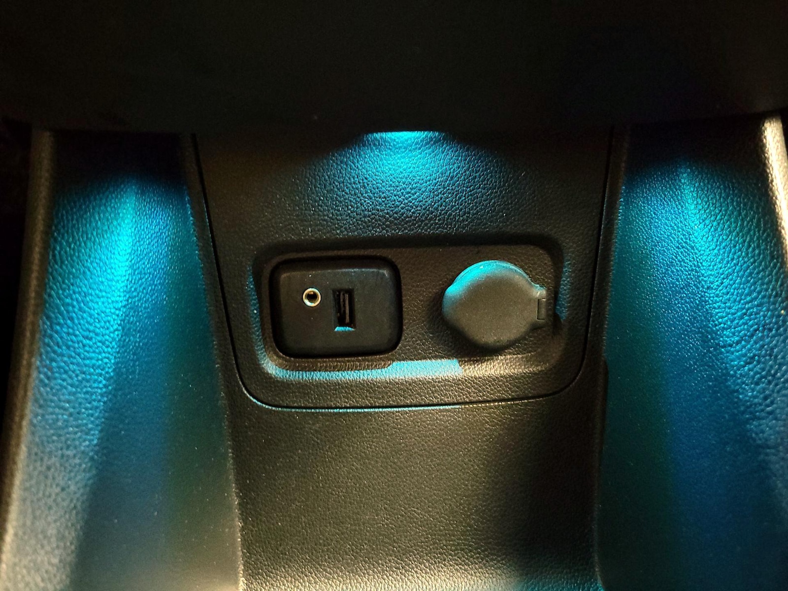 2018 Chevrolet Spark 1LT - Photo 18