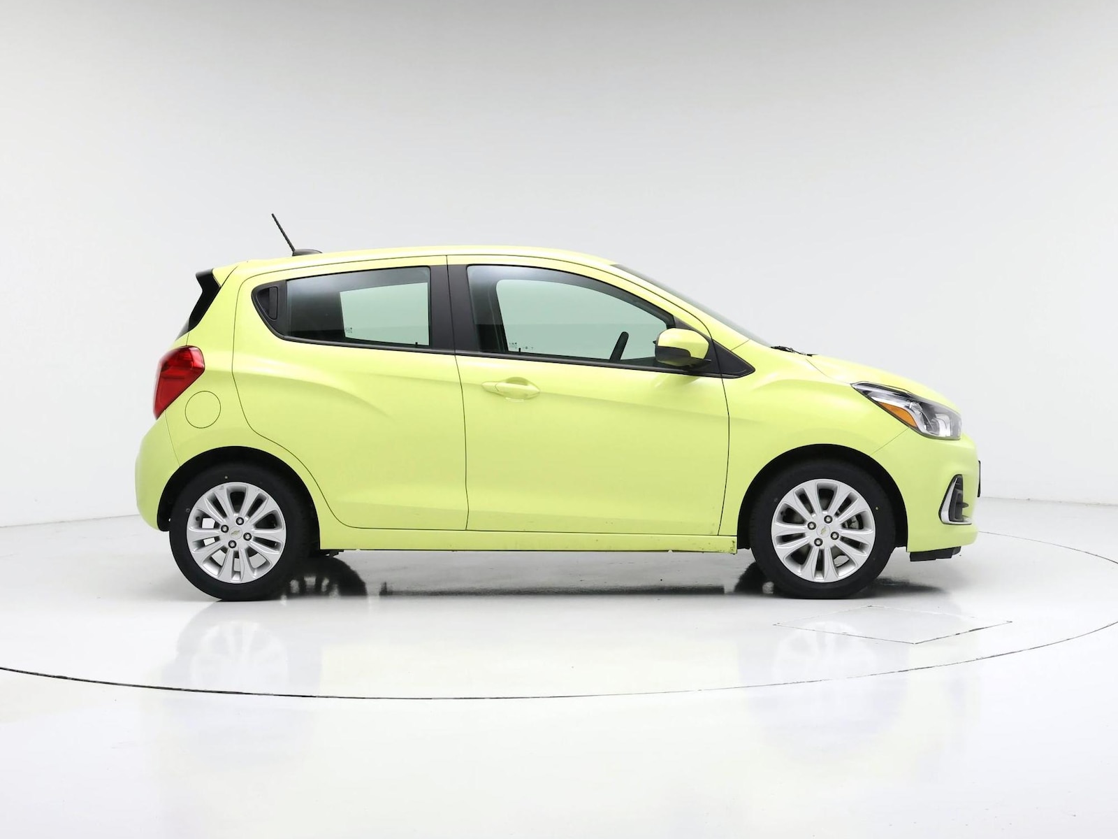 2018 Chevrolet Spark 1LT - Photo 8