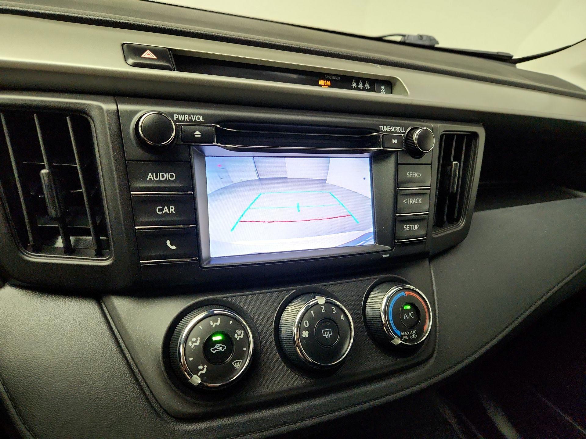 Thumbnail: 2018 Toyota RAV4 - 12
