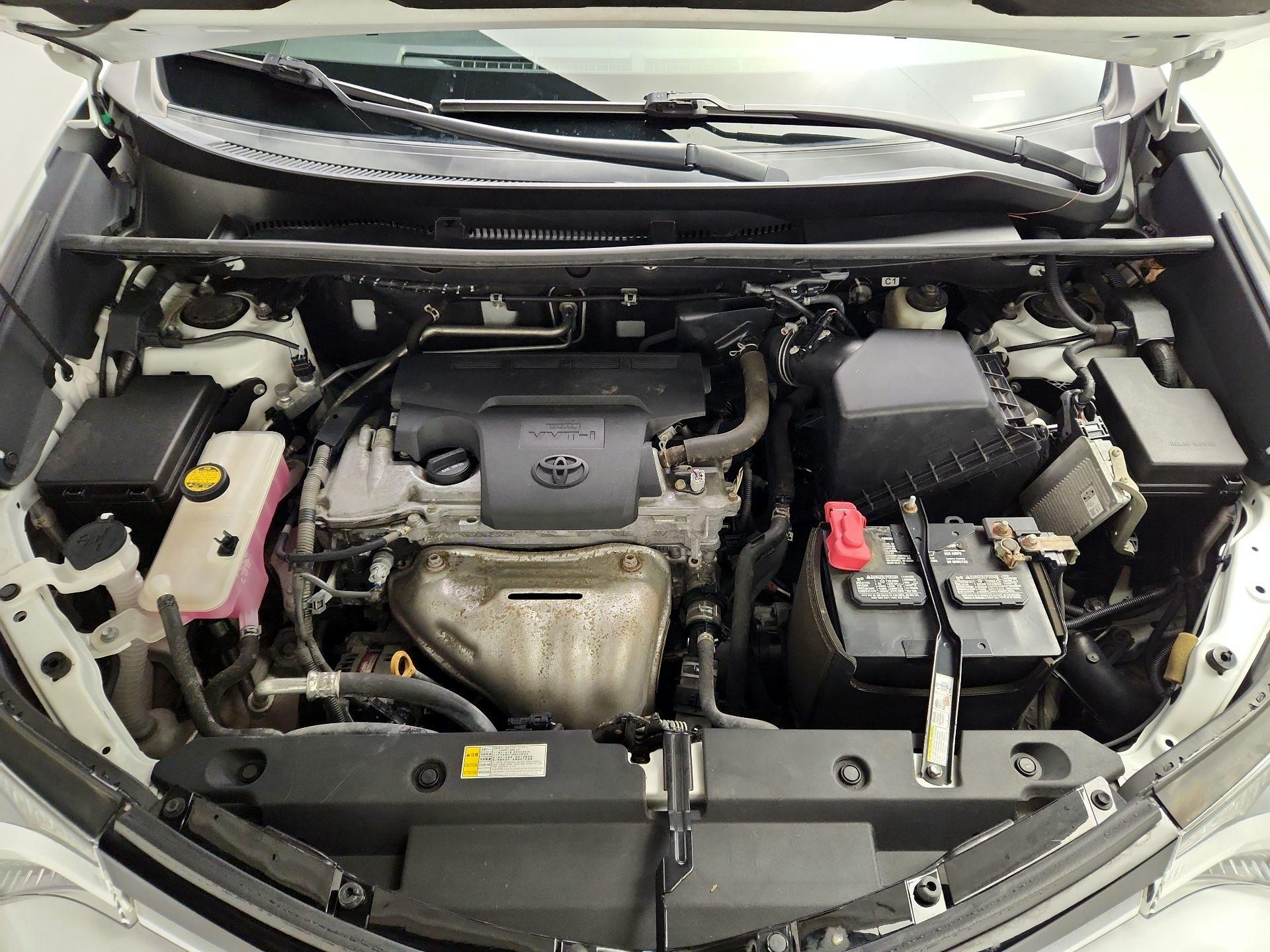 Thumbnail: 2018 Toyota RAV4 - 20