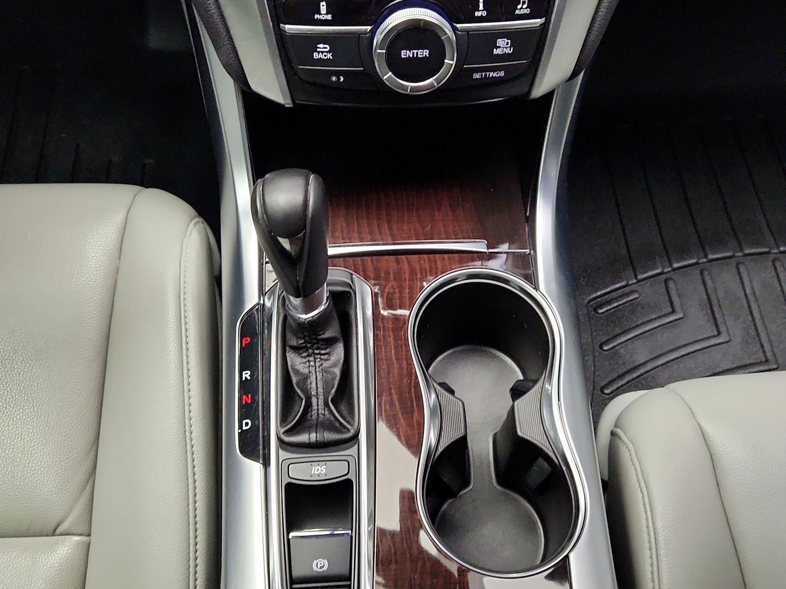 2016 Acura TLX Base - Photo 16