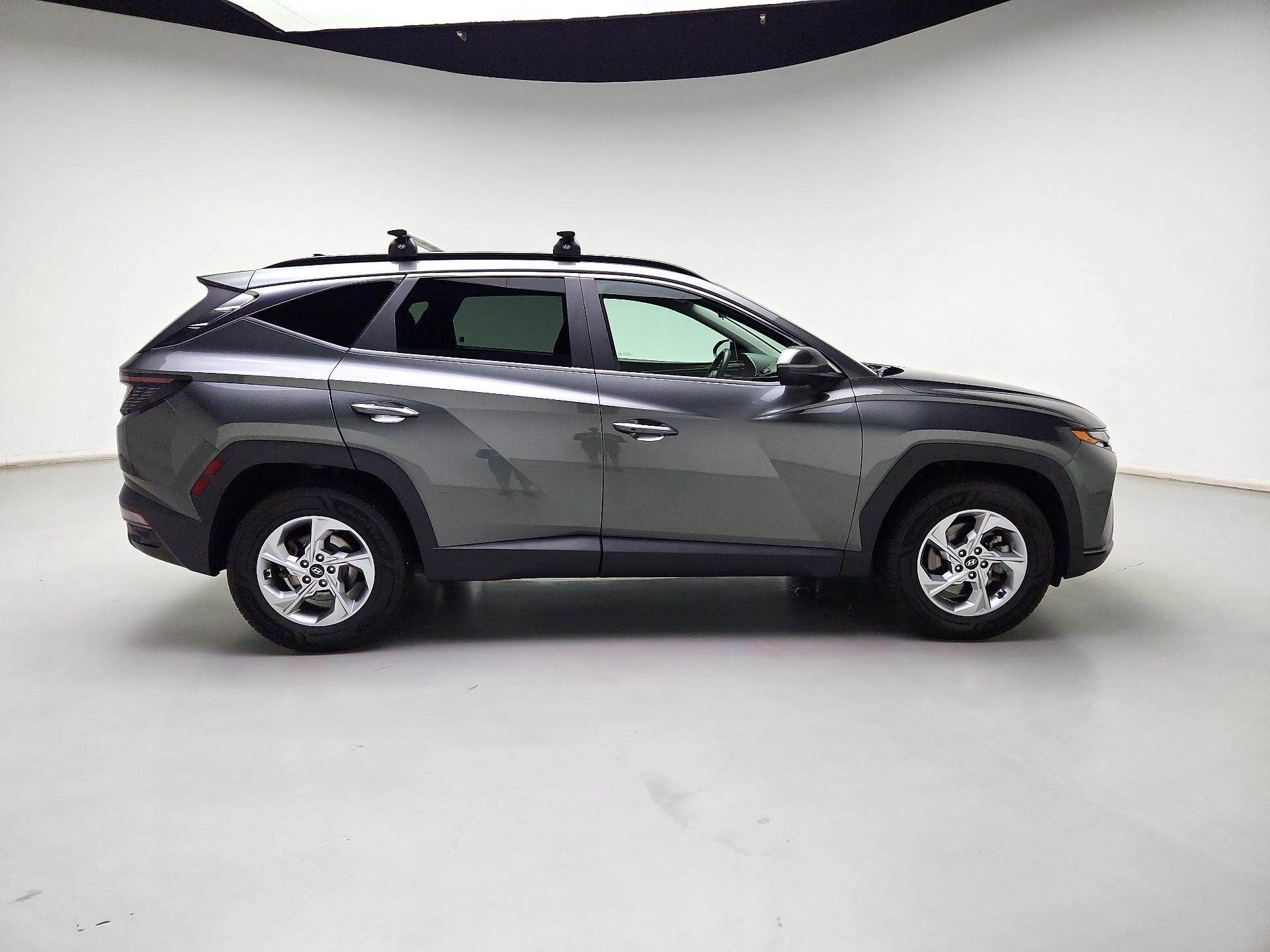Thumbnail: 2022 Hyundai Tucson - 4