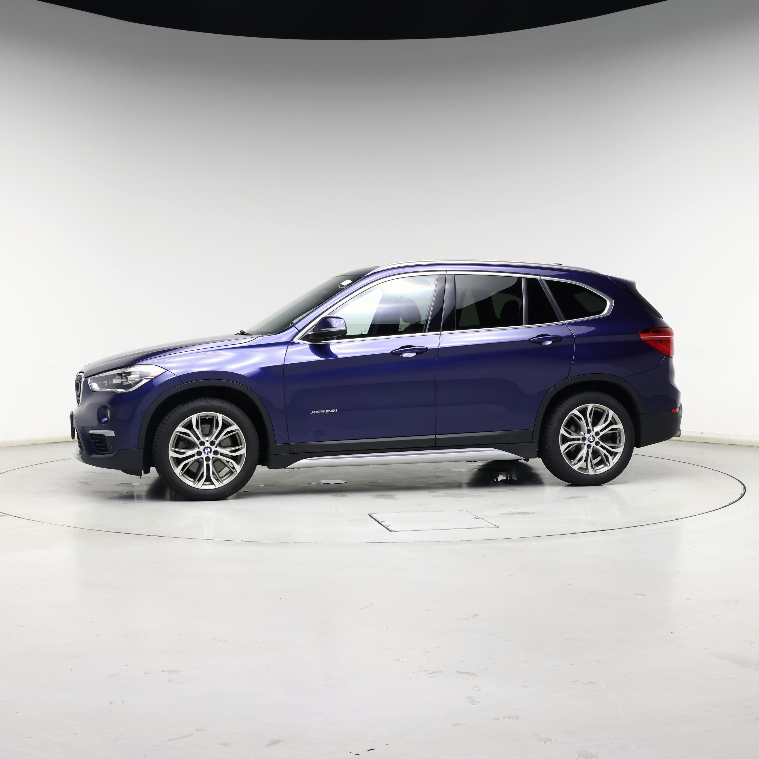 Thumbnail: 2016 BMW X1 - 3