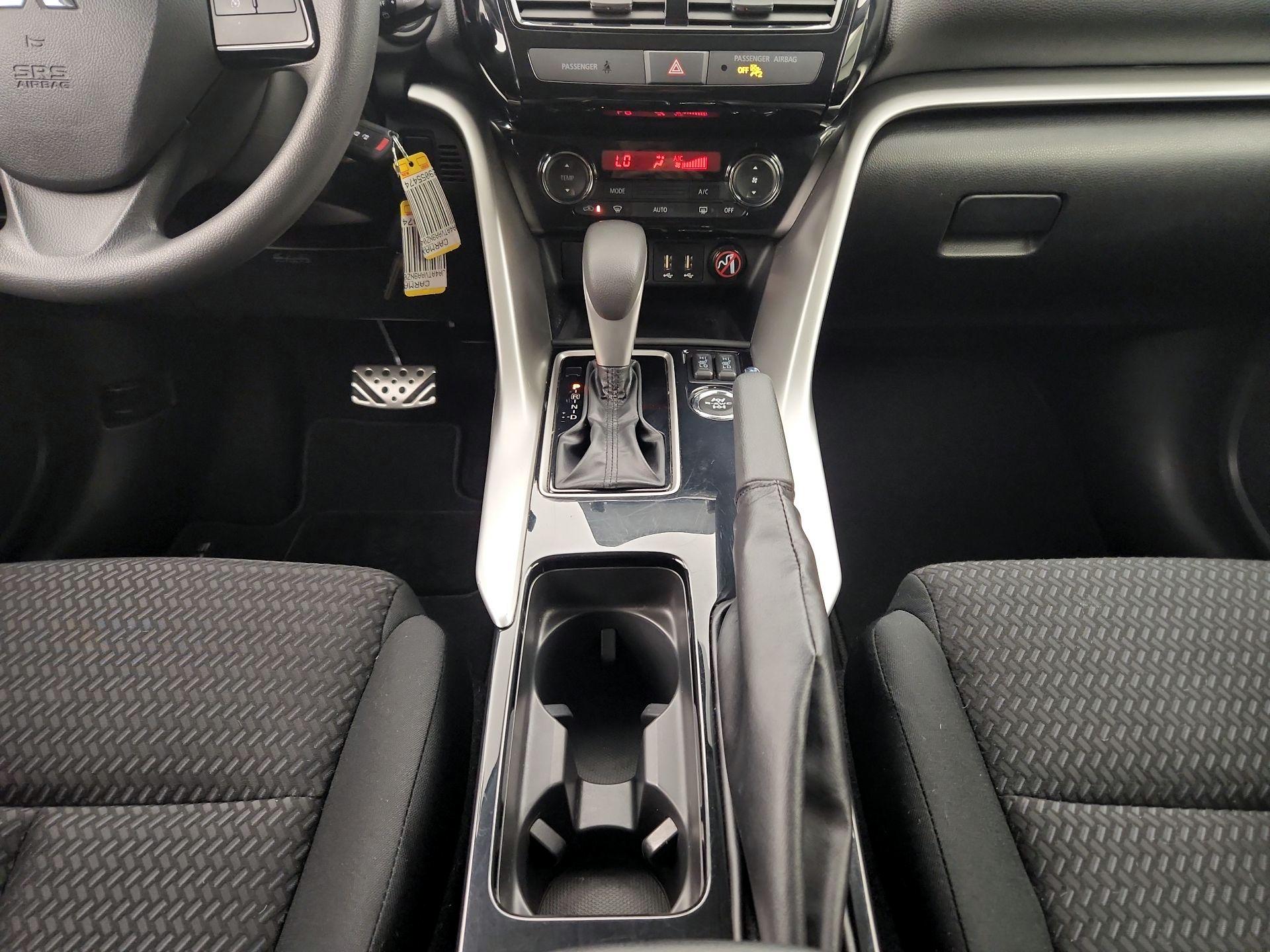 Thumbnail: 2022 Mitsubishi Eclipse Cross - 17