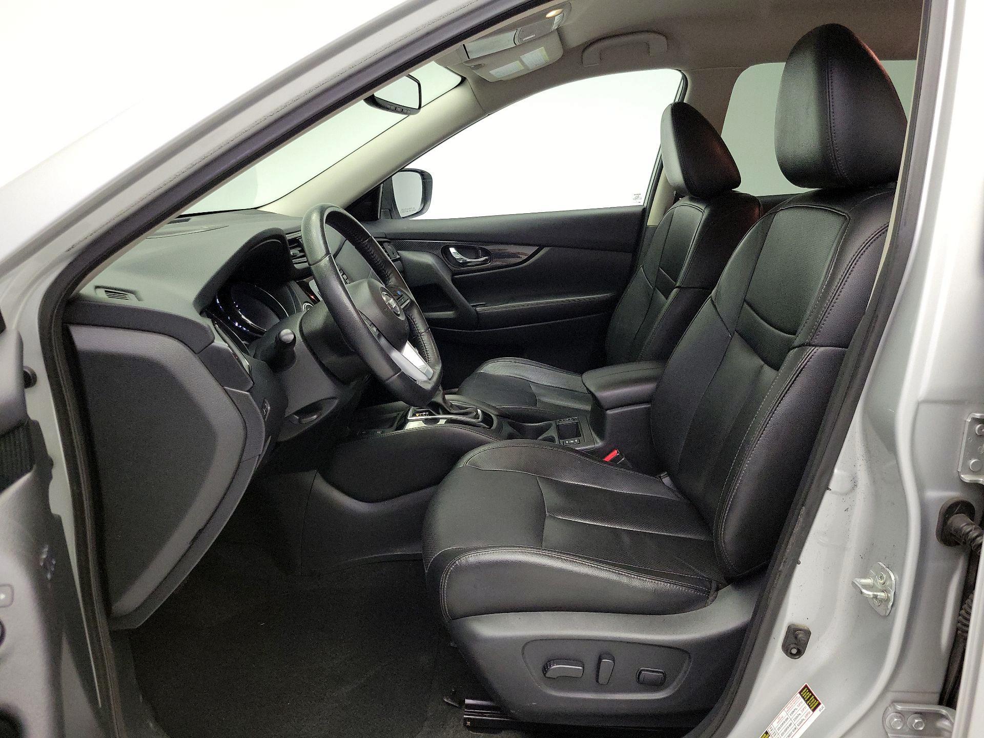 Thumbnail: 2019 Nissan Rogue - 11