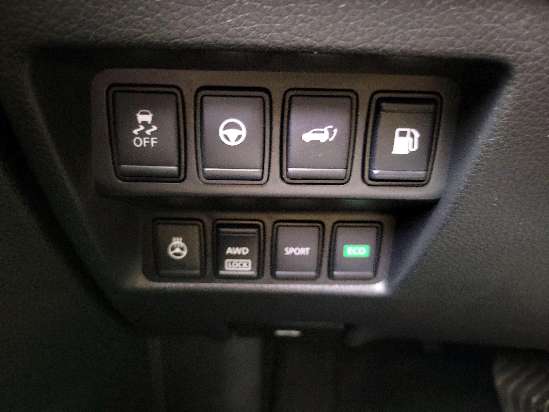 Thumbnail: 2019 Nissan Rogue - 13