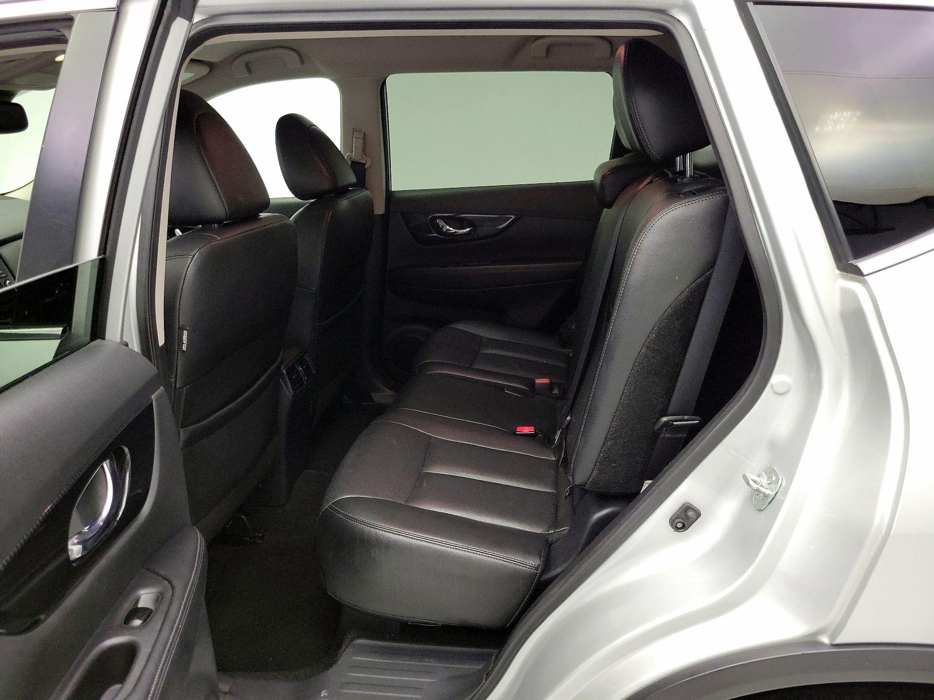 Thumbnail: 2019 Nissan Rogue - 20