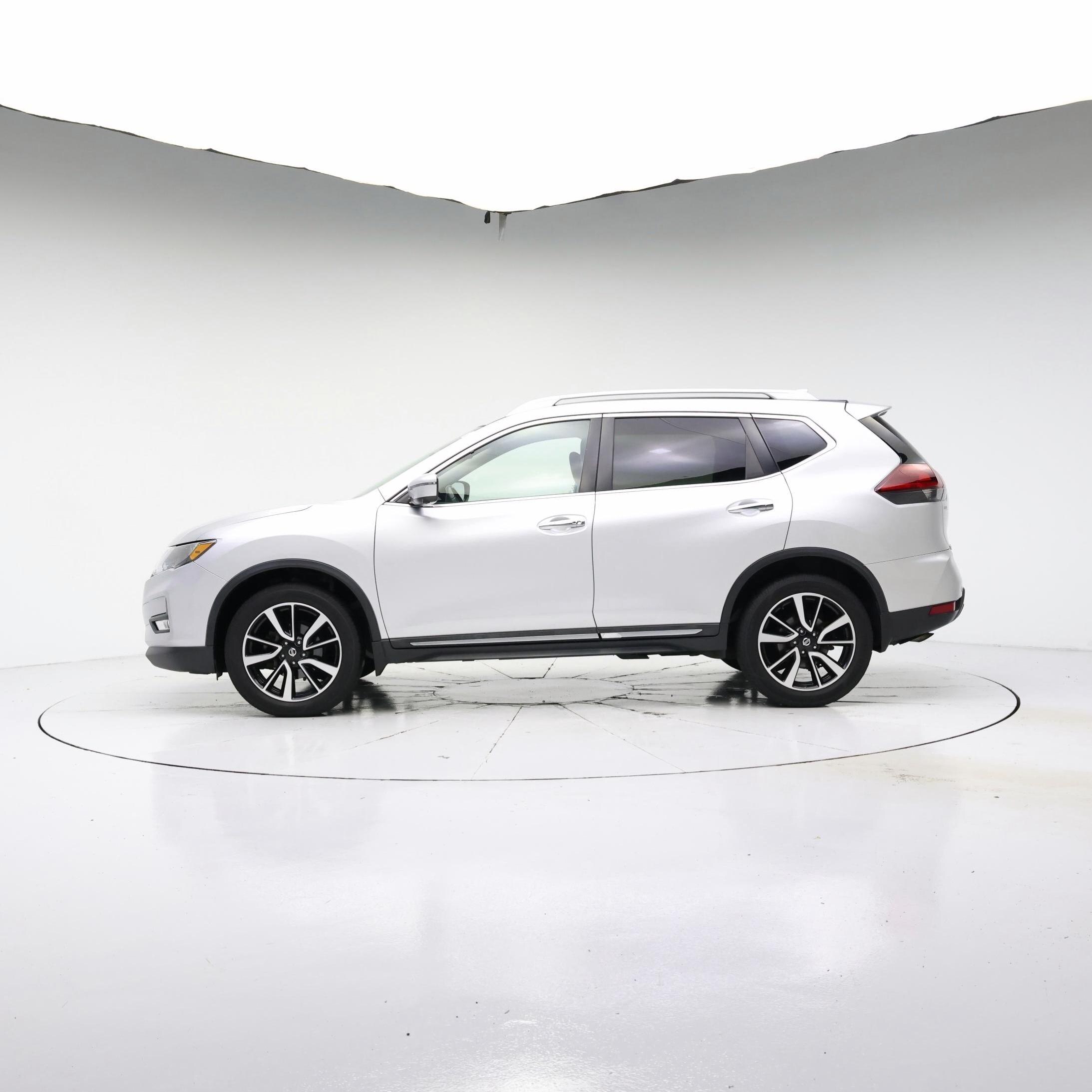 Thumbnail: 2019 Nissan Rogue - 3
