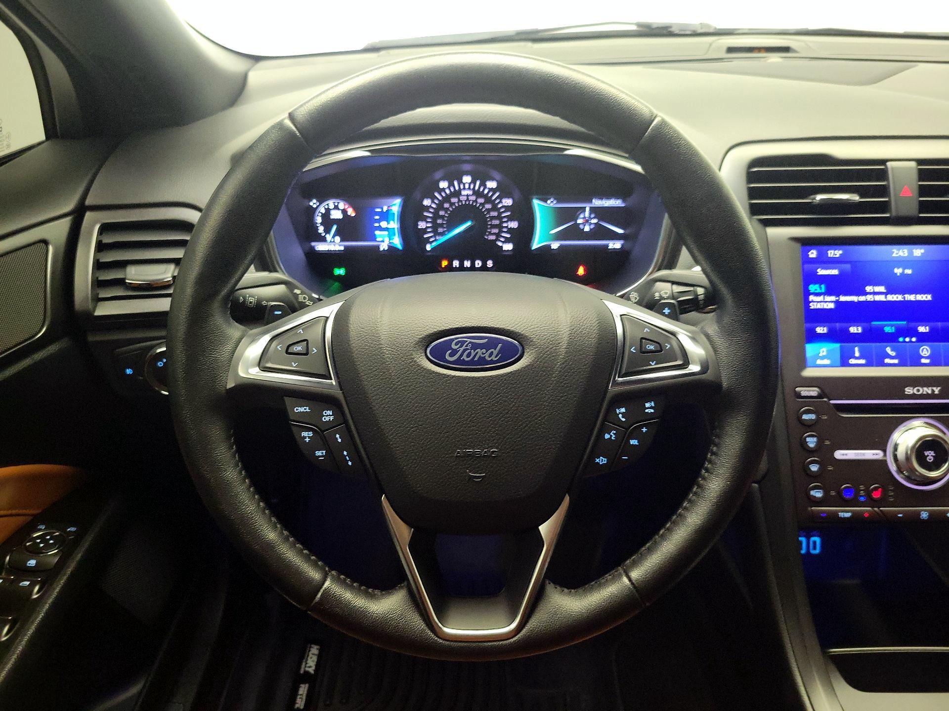 Thumbnail: 2020 Ford Fusion - 10