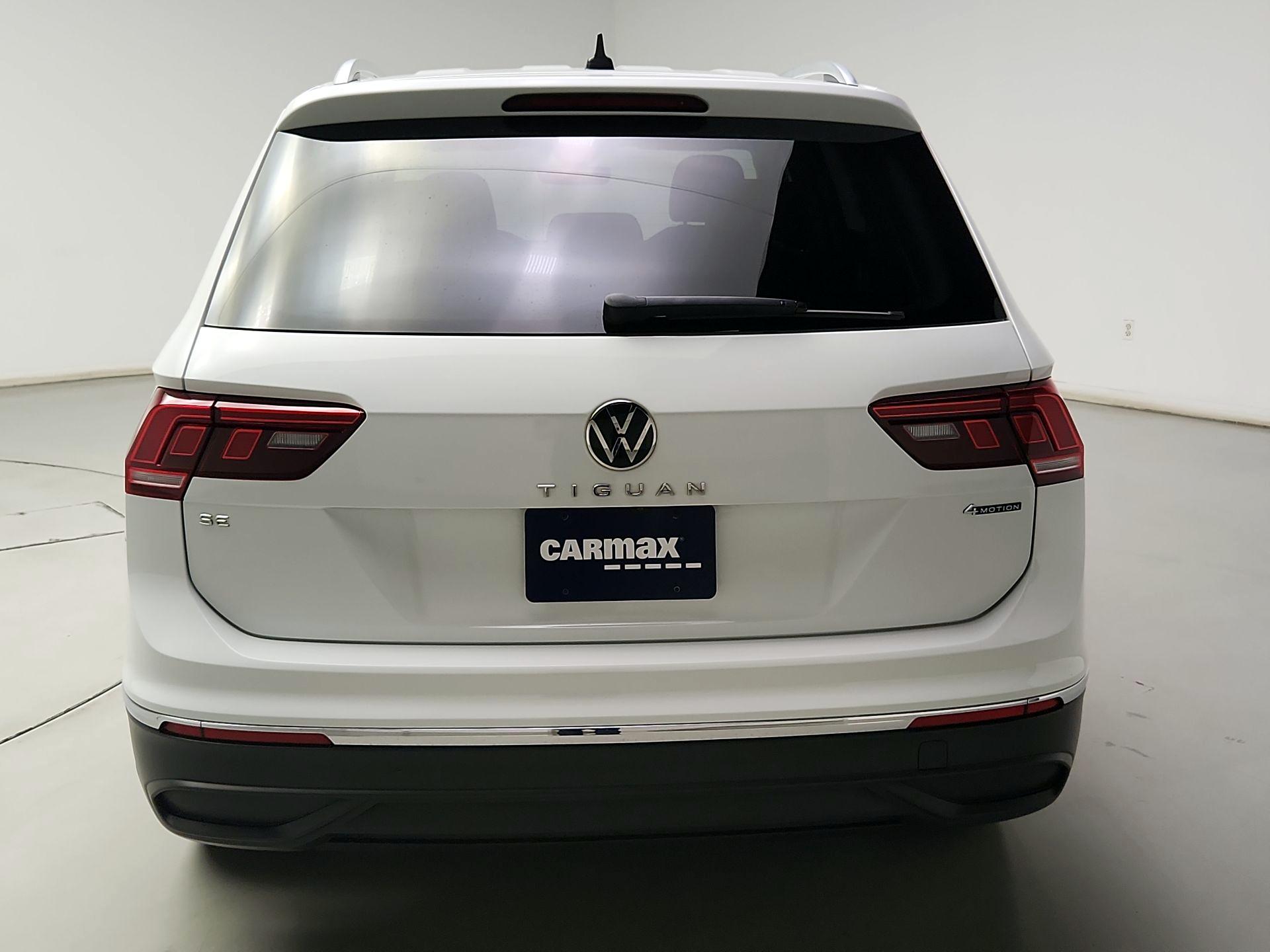 Thumbnail: 2022 Volkswagen Tiguan - 6