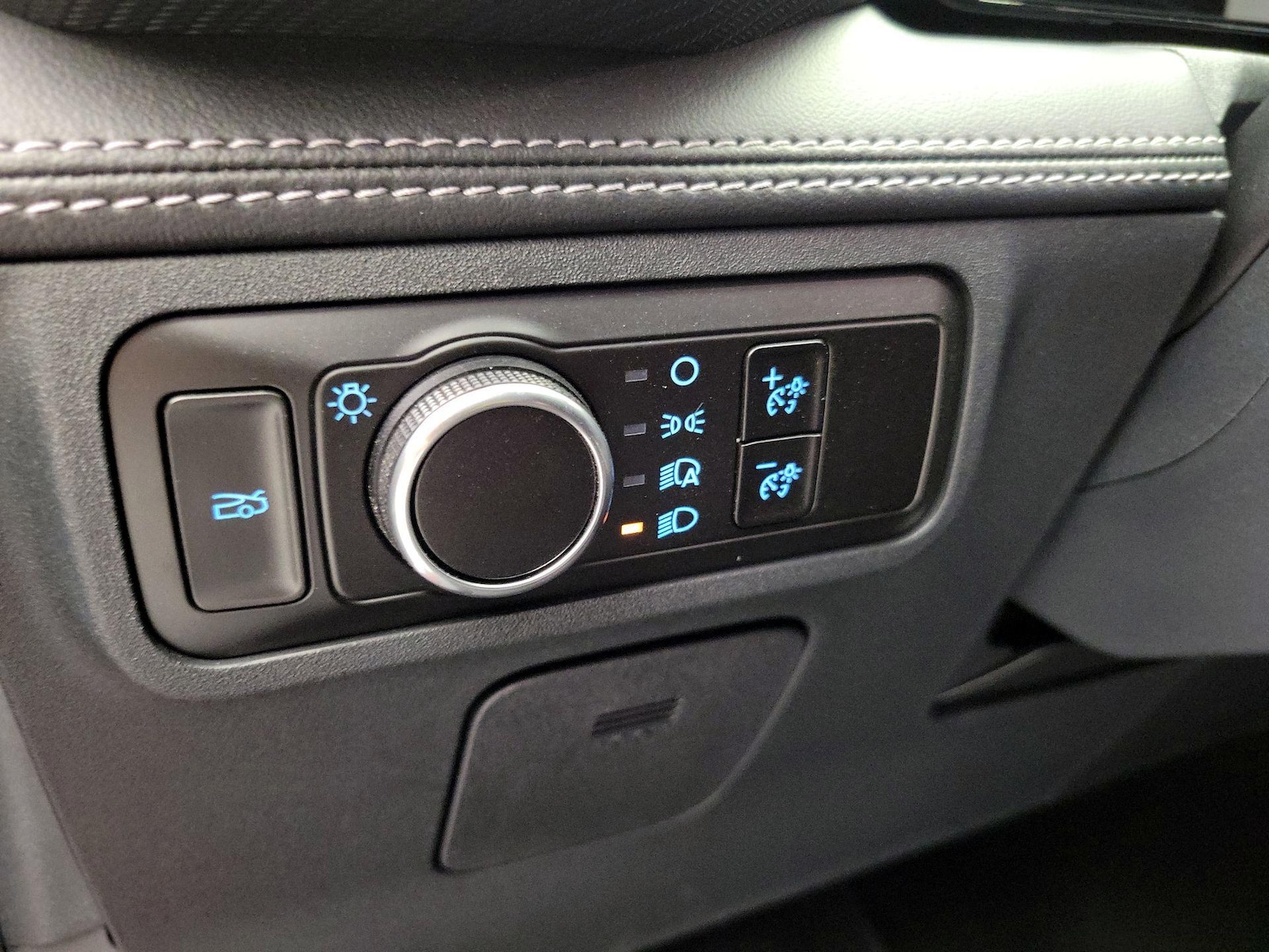 2025 Ford Mustang EcoBoost Premium - Photo 14