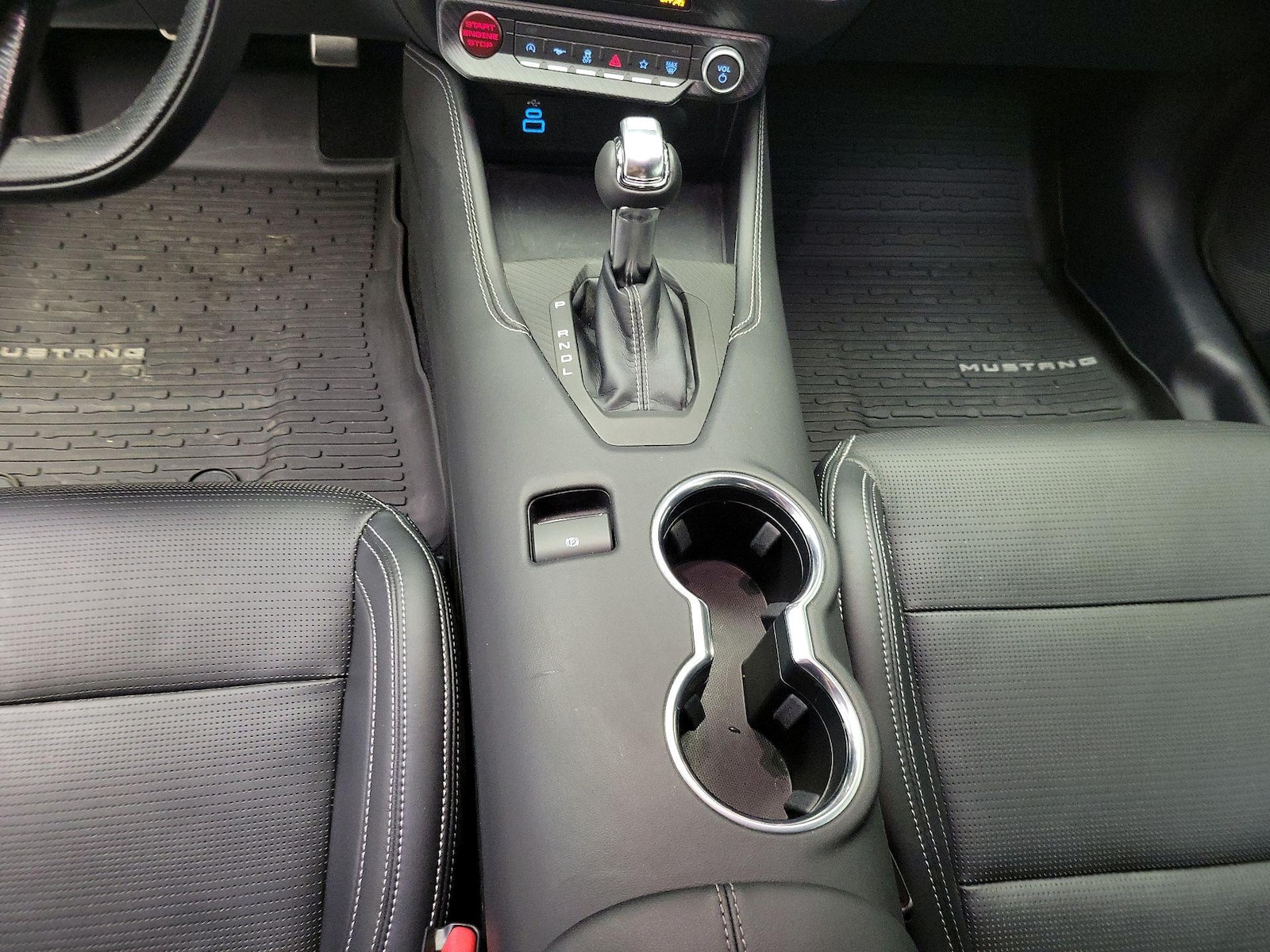 2025 Ford Mustang EcoBoost Premium - Photo 19