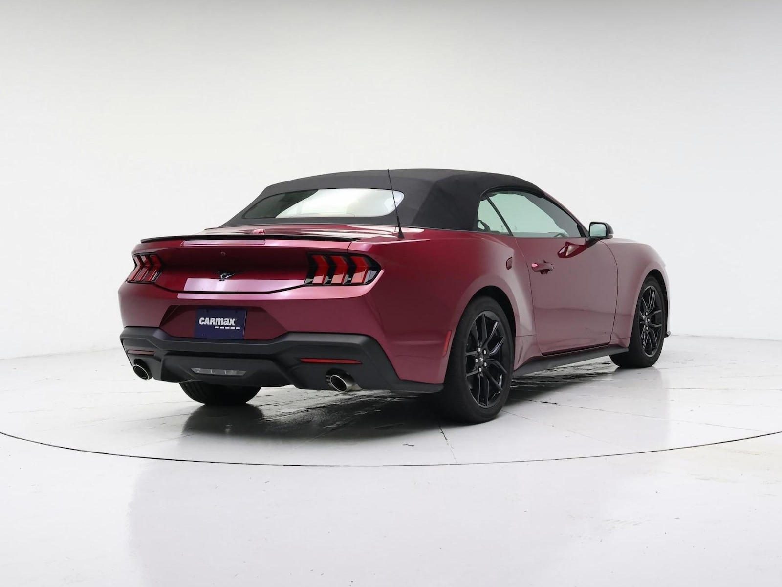 2025 Ford Mustang EcoBoost Premium - Photo 9