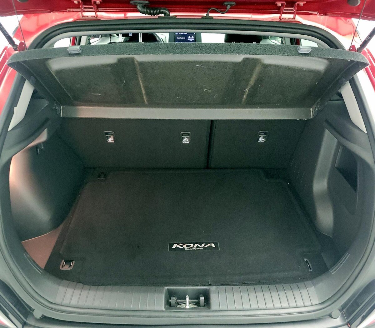 Trunk/Cargo (Seats Up)