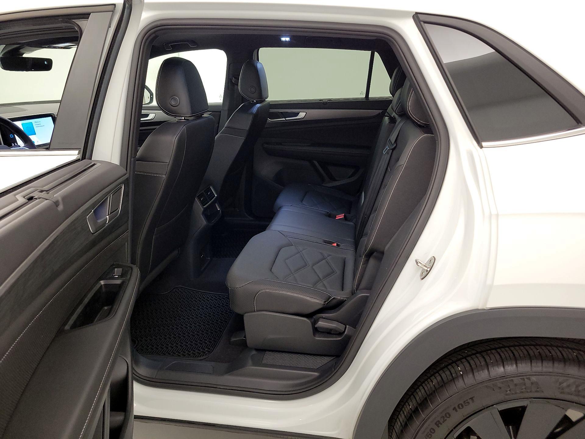 Thumbnail: 2024 Volkswagen Atlas - 20