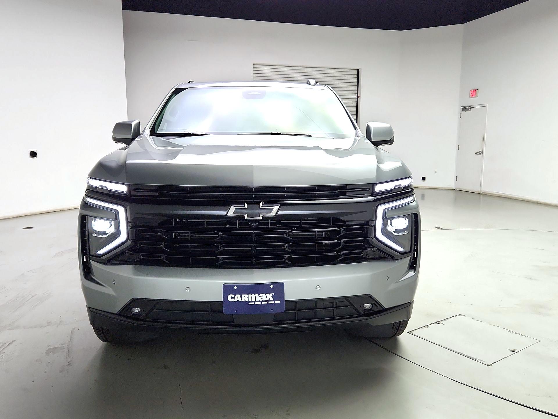 Thumbnail: 2025 Chevrolet Suburban - 2