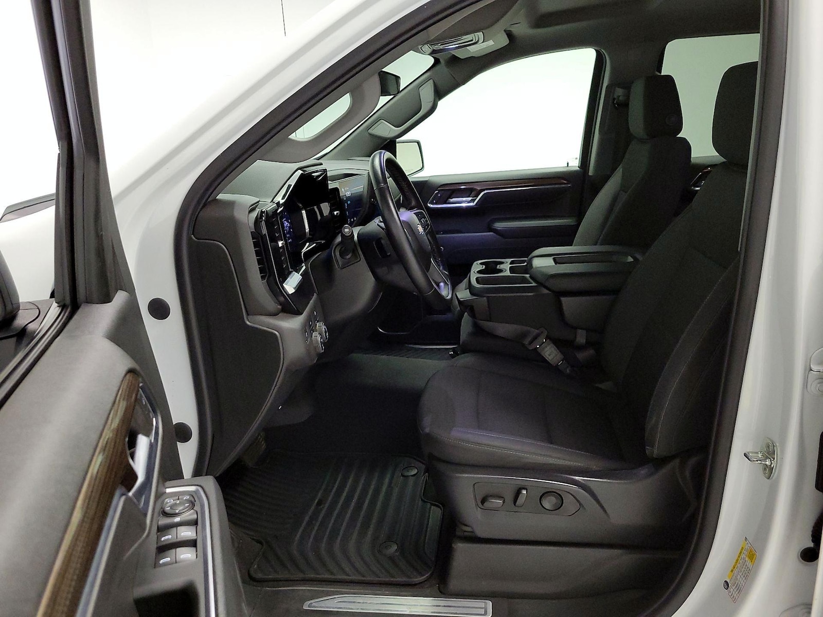 2023 Chevrolet Silverado 1500 LT - Photo 12