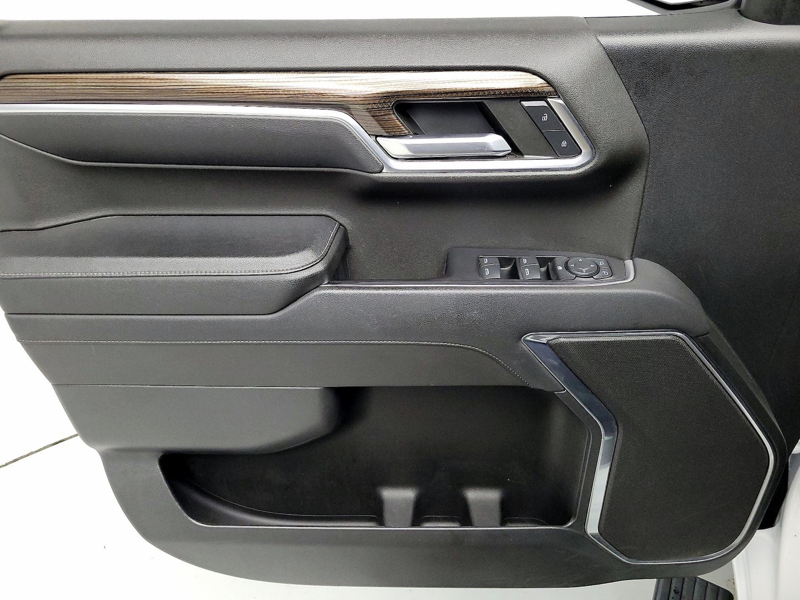2023 Chevrolet Silverado 1500 LT - Photo 13