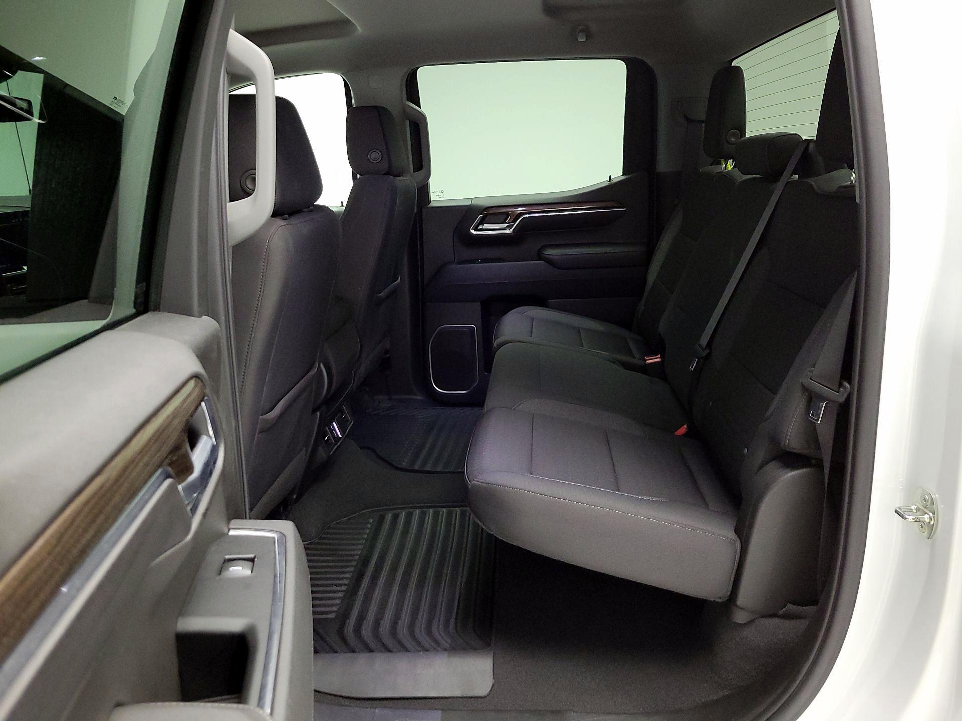 Thumbnail: 2023 Chevrolet Silverado 1500 - 18