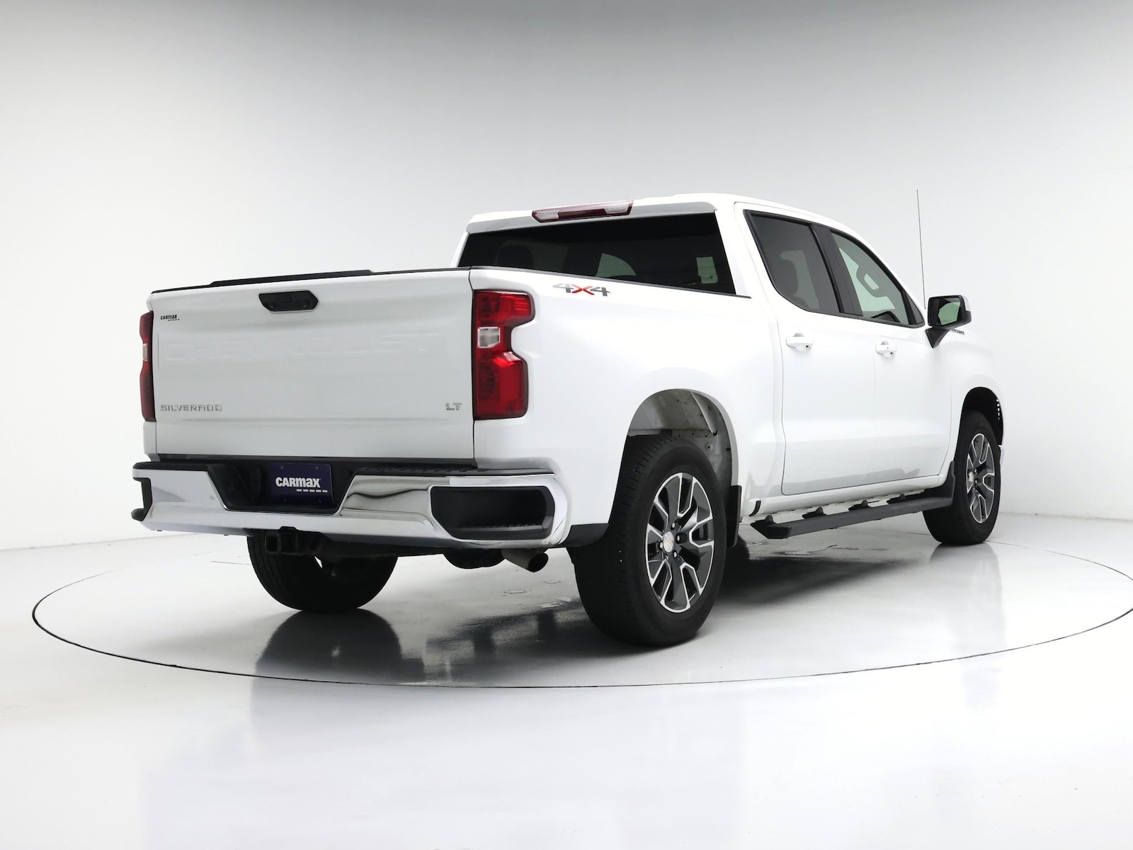 2023 Chevrolet Silverado 1500 LT - Photo 9