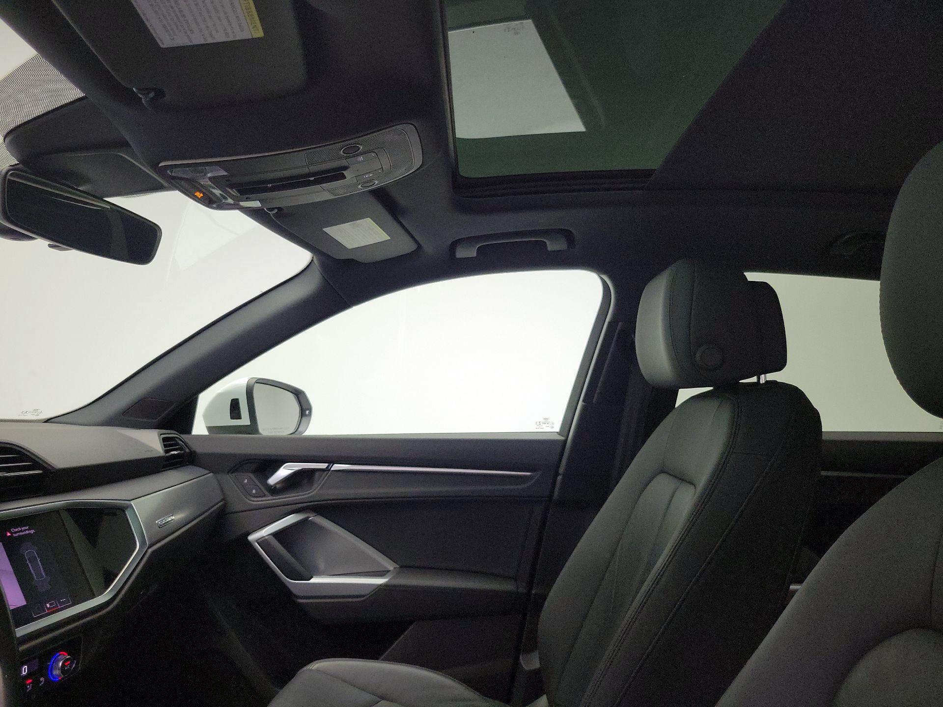 Thumbnail: 2020 Audi Q3 - 19