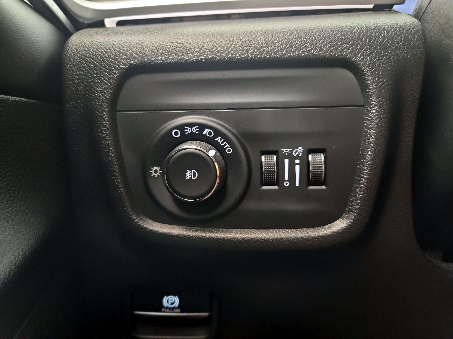 Thumbnail: 2024 Jeep Grand Cherokee L - 13