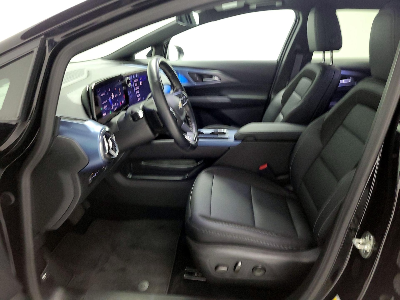 2026 Chevrolet Equinox EV 2LT - Photo 12