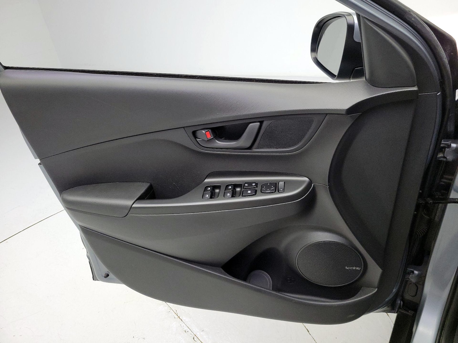 2020 Hyundai Kona SEL Plus - Photo 13