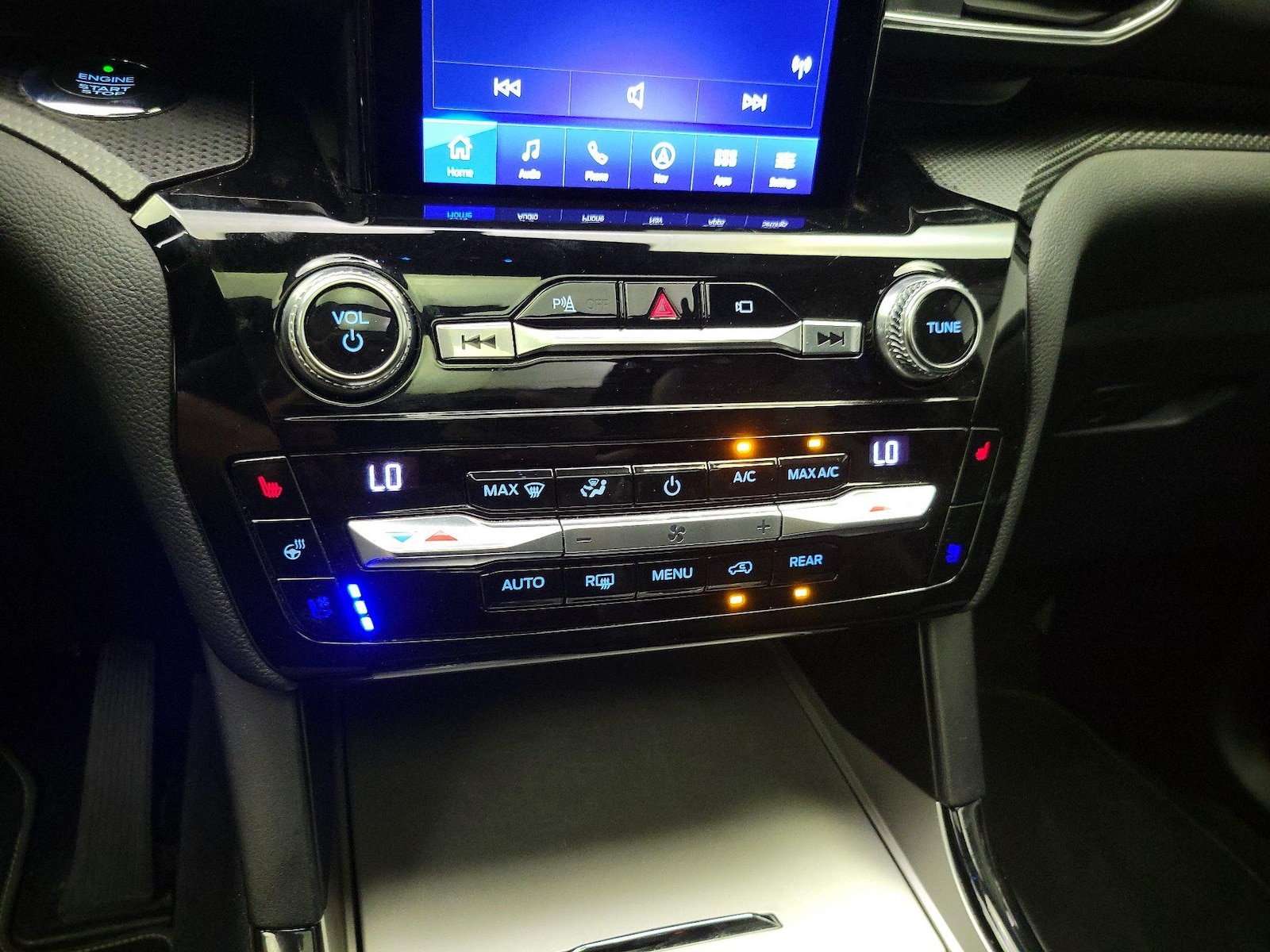 2021 Ford Explorer ST - Photo 16