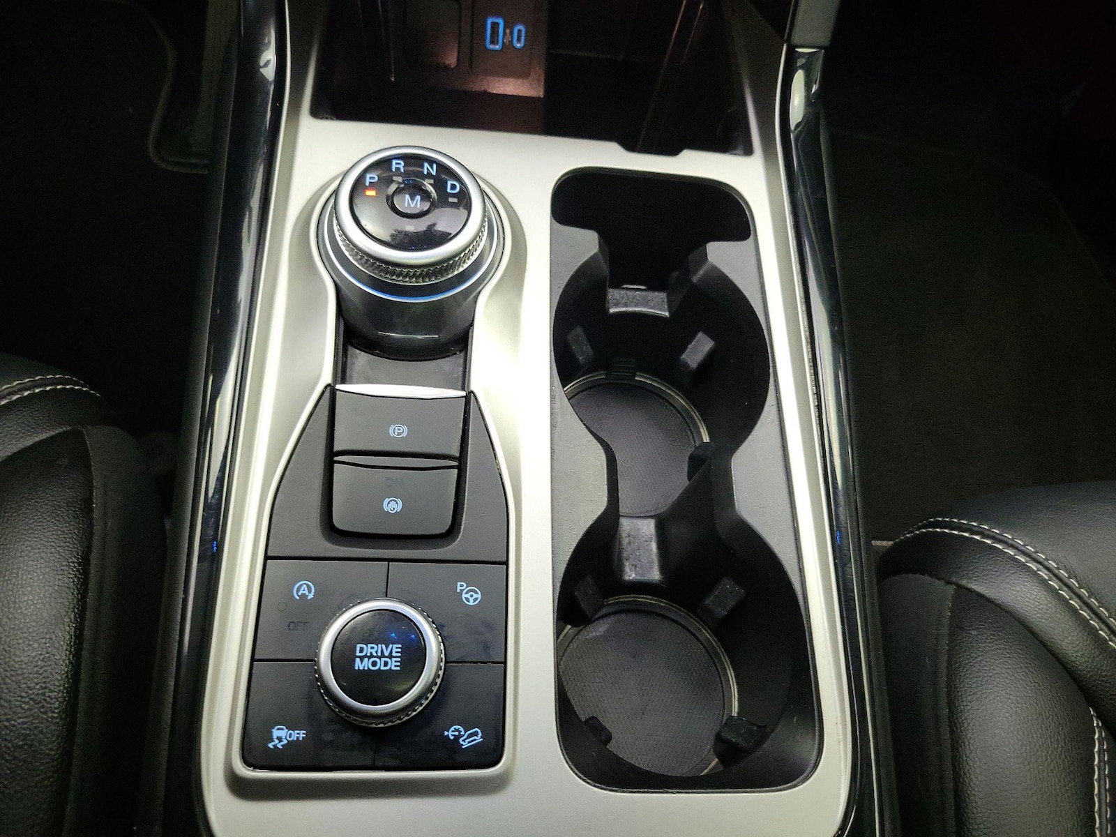 2021 Ford Explorer ST - Photo 17