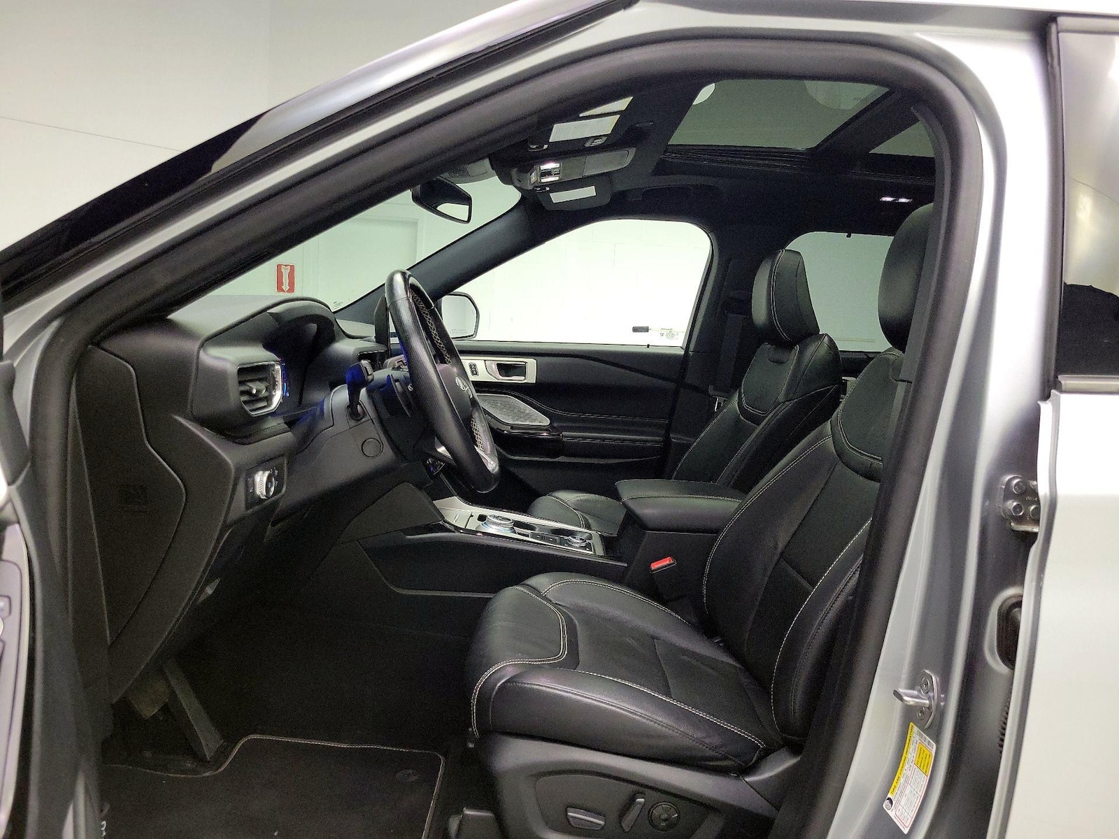 2021 Ford Explorer ST - Photo 19