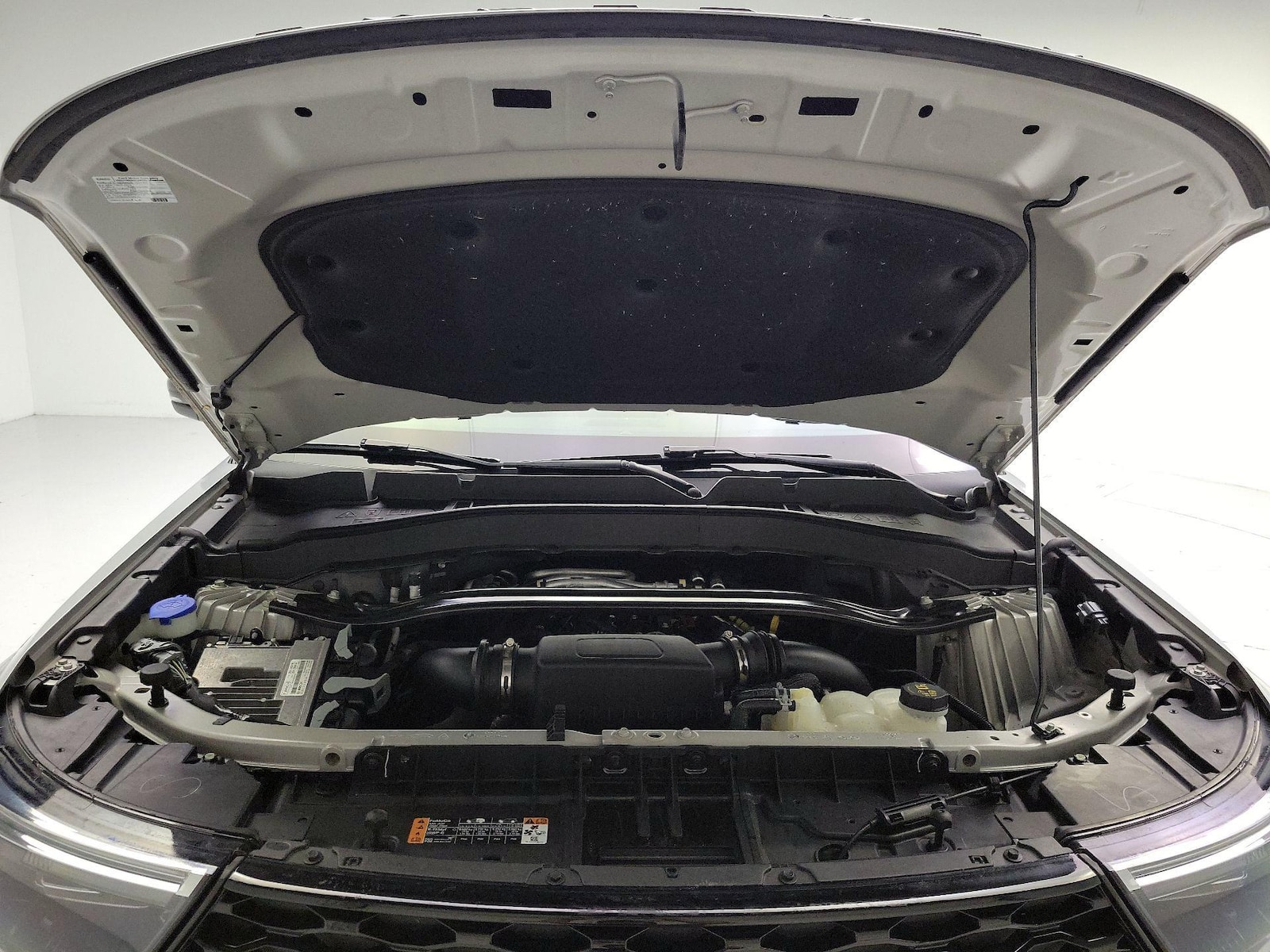 2021 Ford Explorer ST - Photo 23