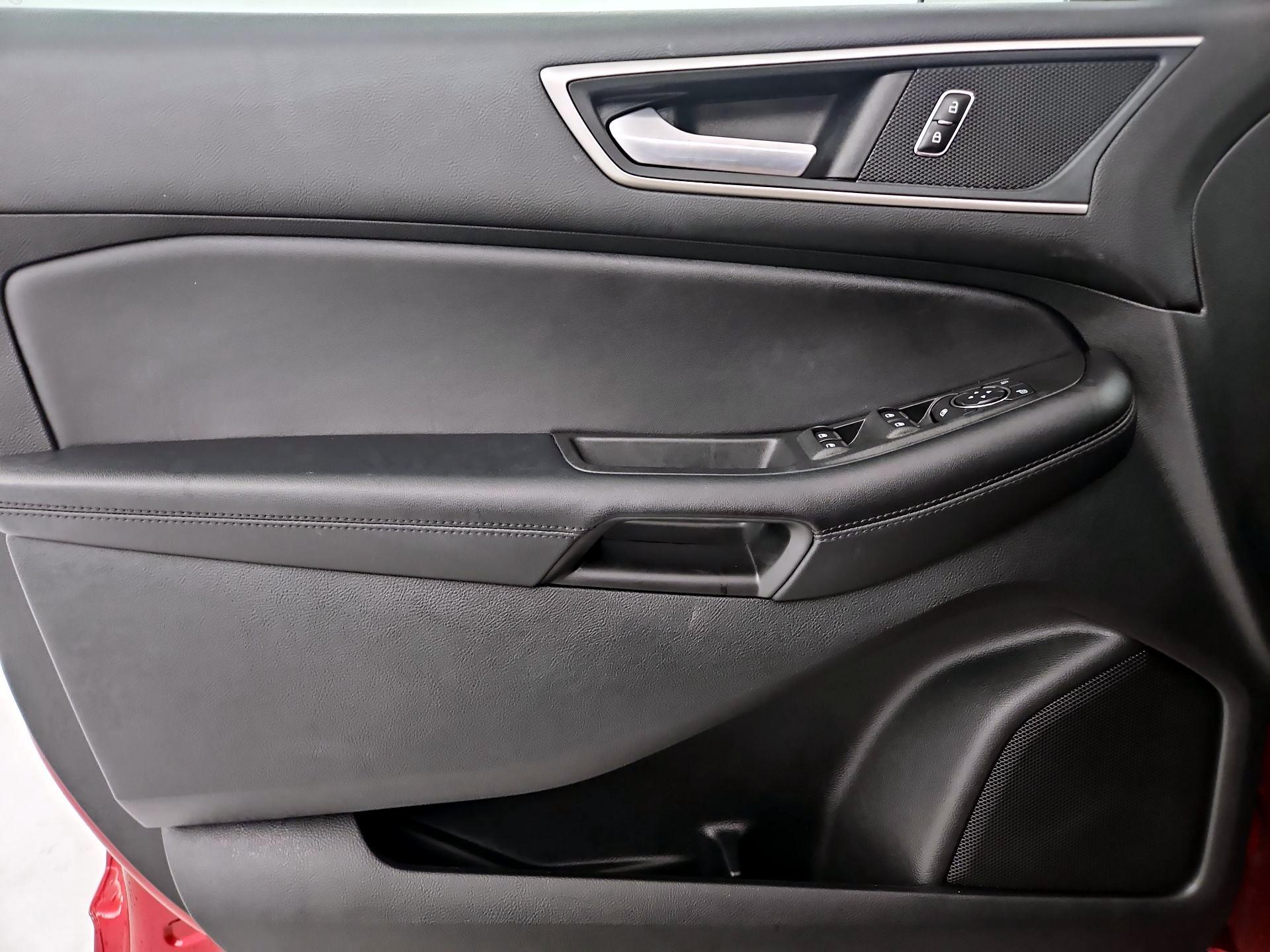 Thumbnail: 2023 Ford Edge - 10