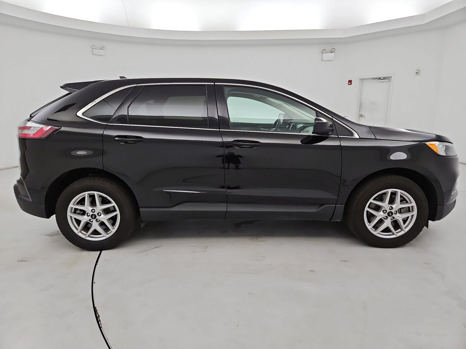Thumbnail: 2024 Ford Edge - 4
