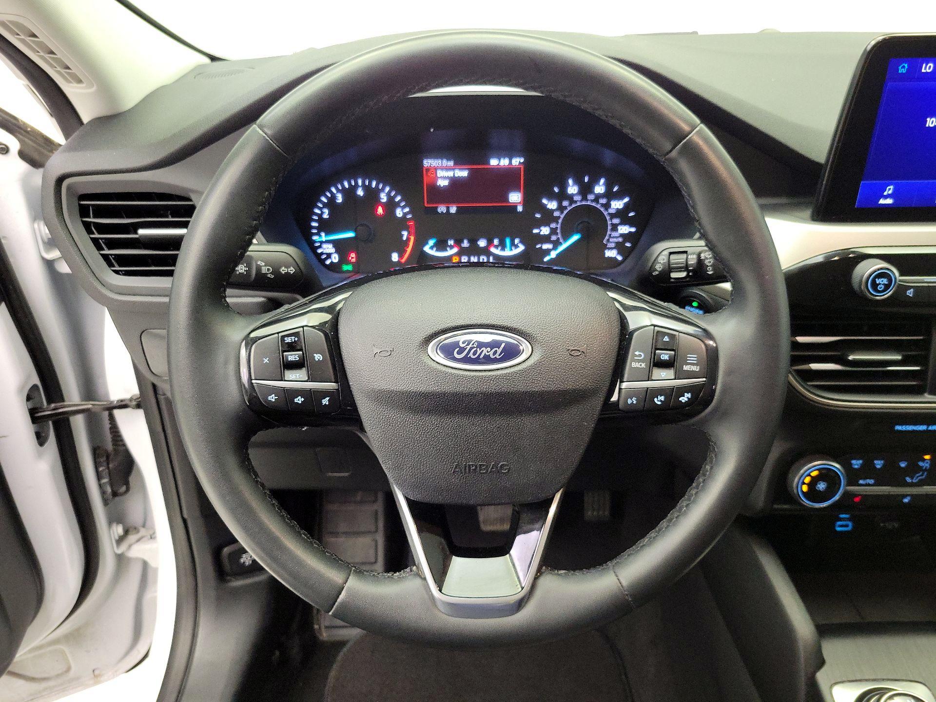 Thumbnail: 2022 Ford Escape - 10