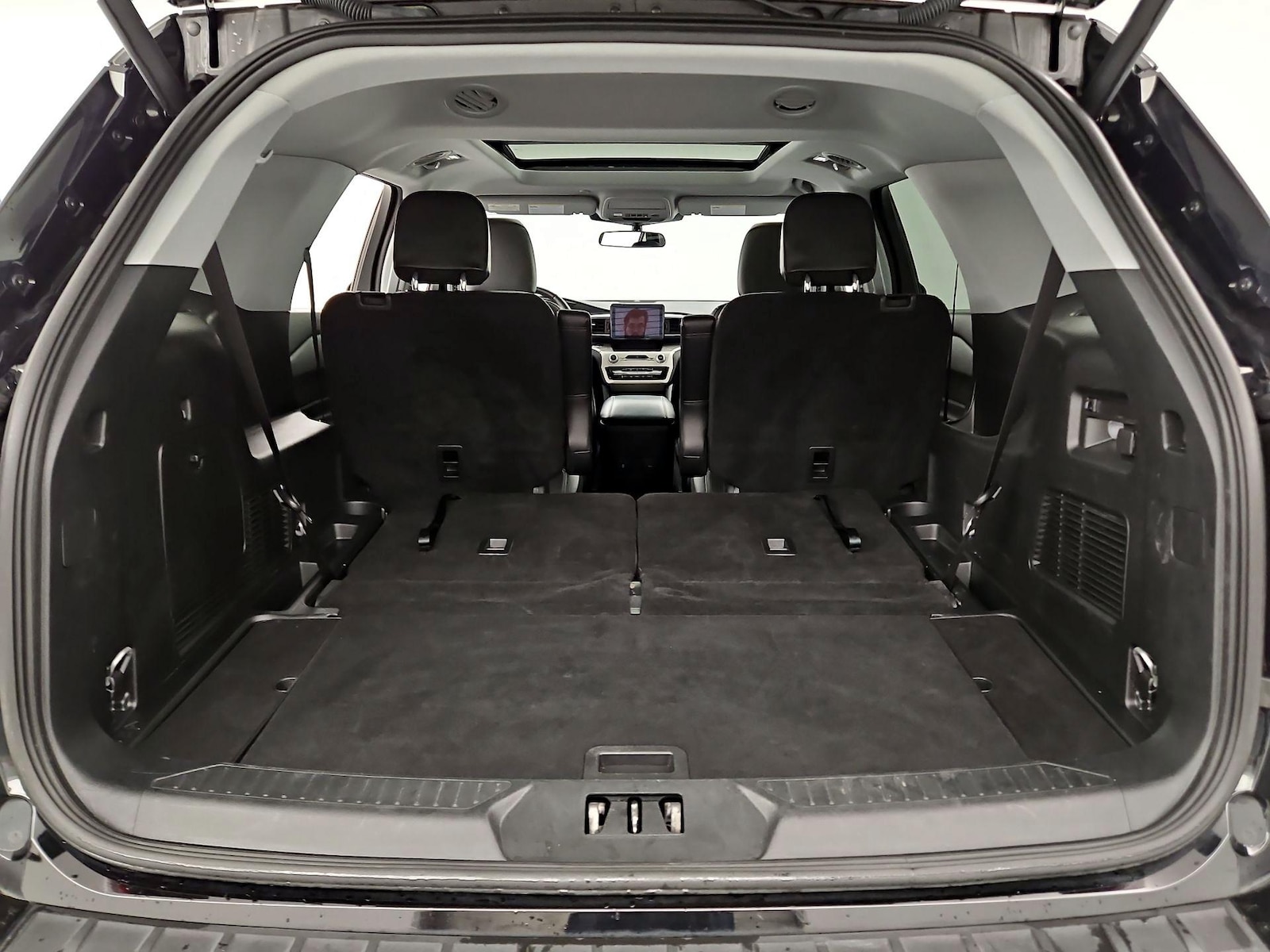 2024 Ford Explorer XLT - Photo 23