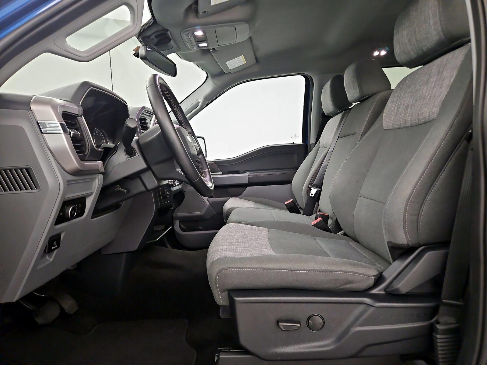 Power Seat(s) & Side Airbags
