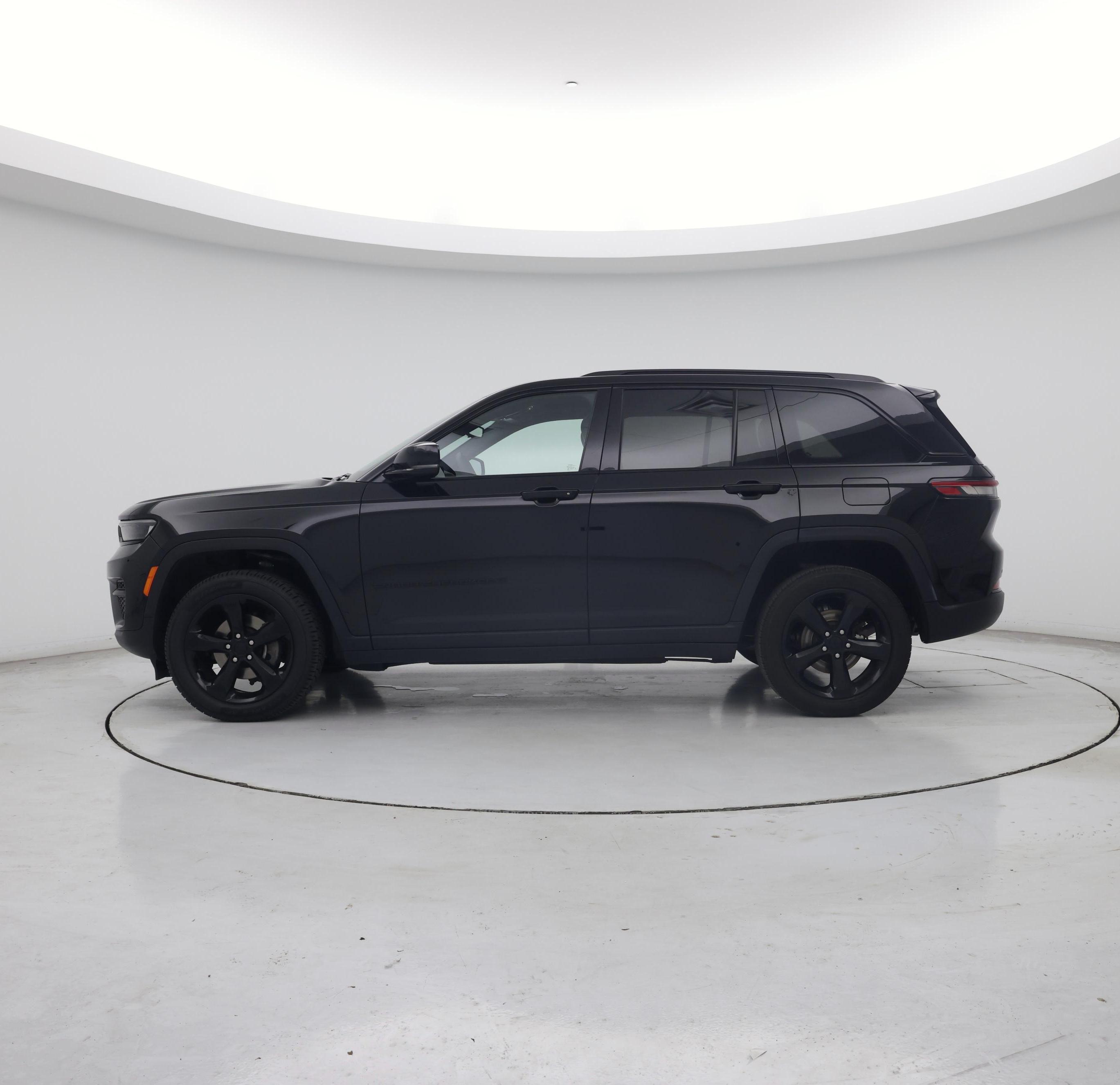 Thumbnail: 2024 Jeep Grand Cherokee - 3