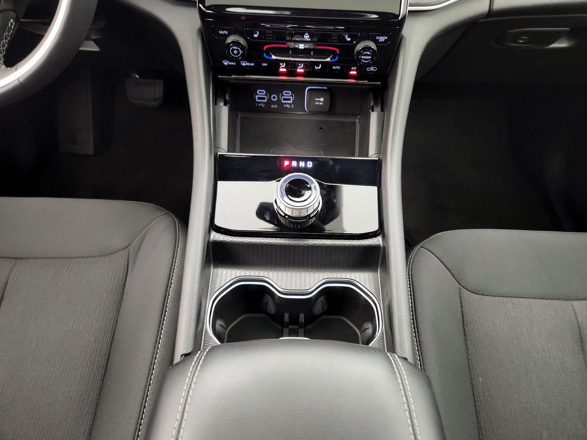 Thumbnail: 2024 Jeep Grand Cherokee - 17