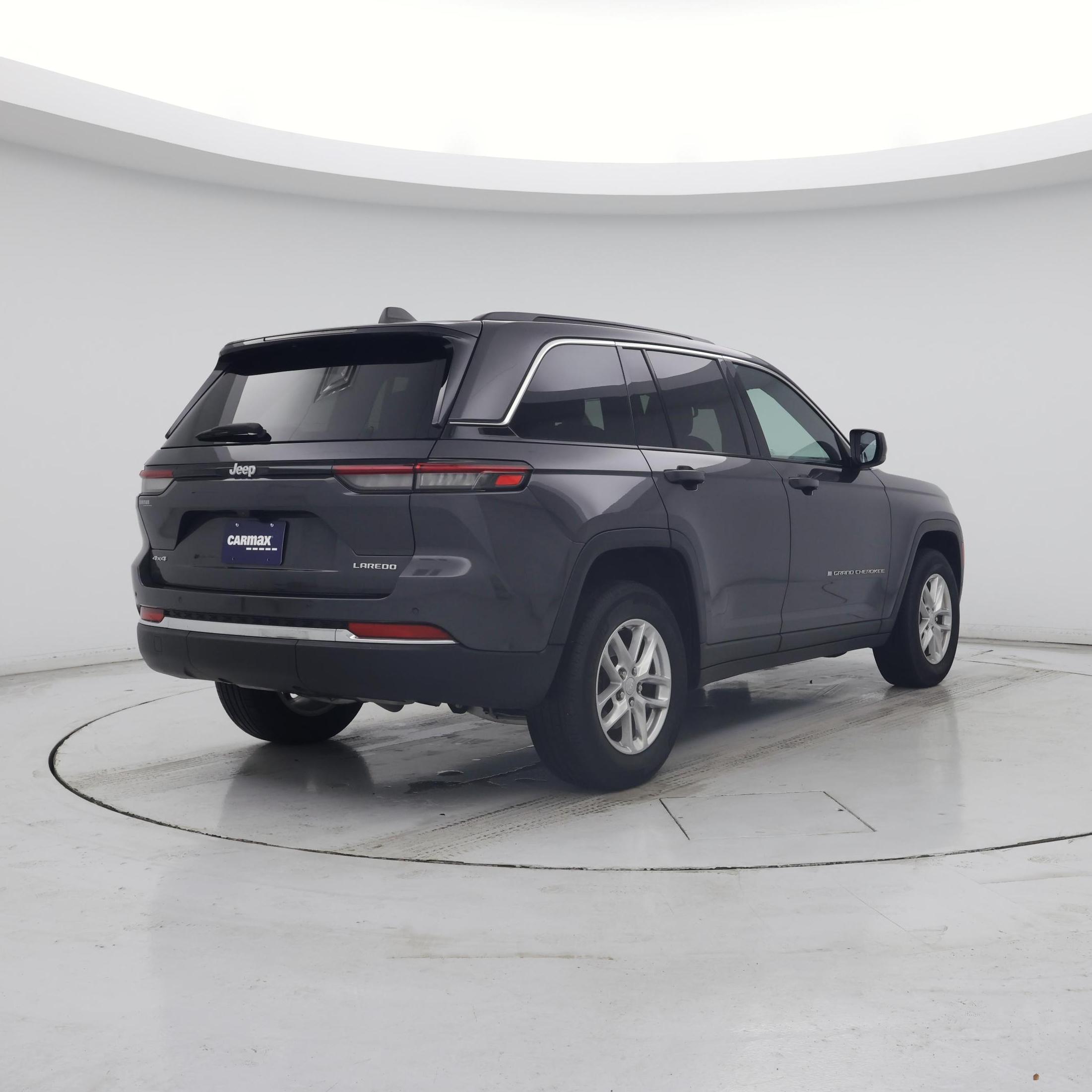 Thumbnail: 2024 Jeep Grand Cherokee - 8