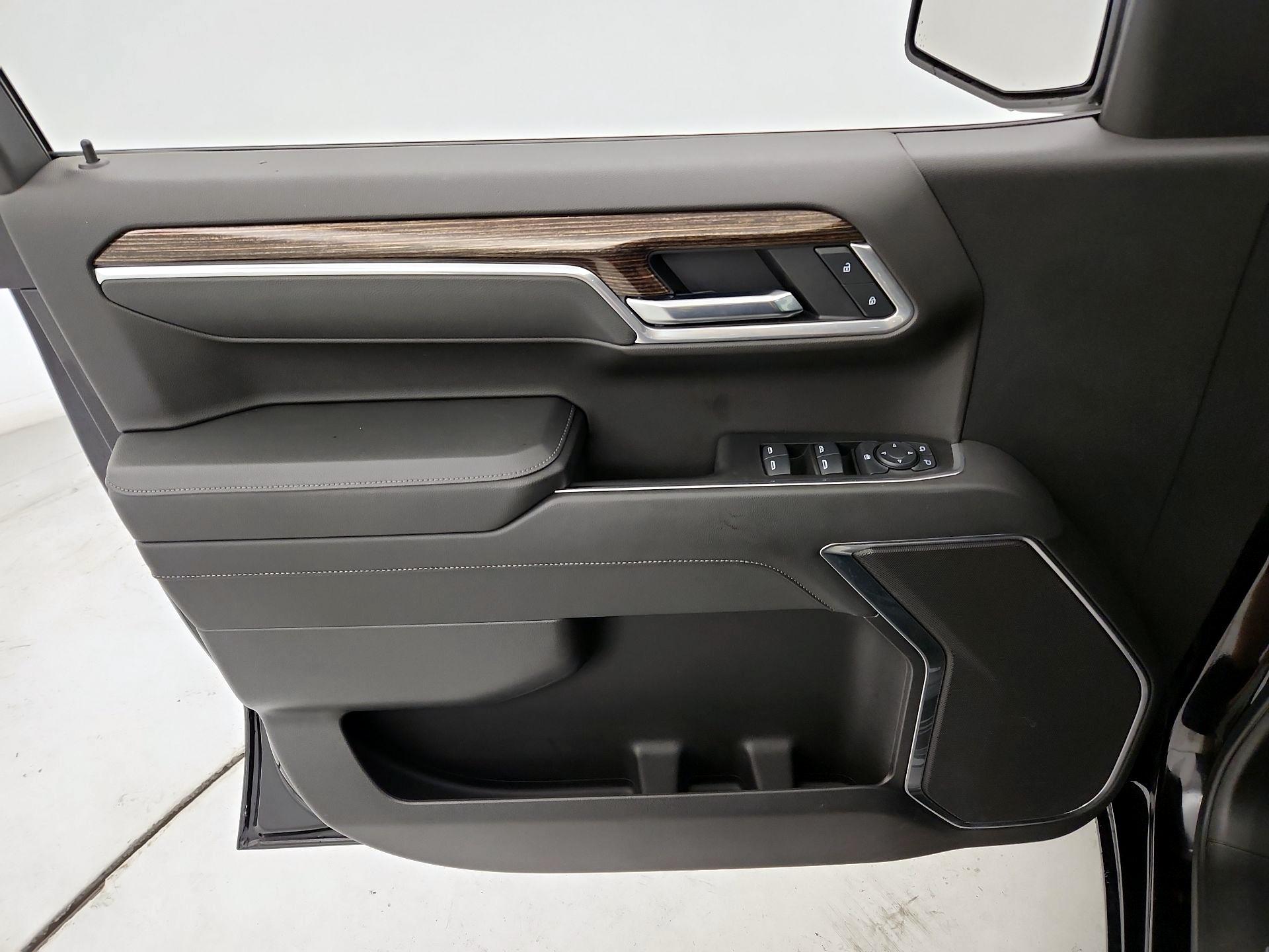 Thumbnail: 2025 GMC Sierra 1500 - 12